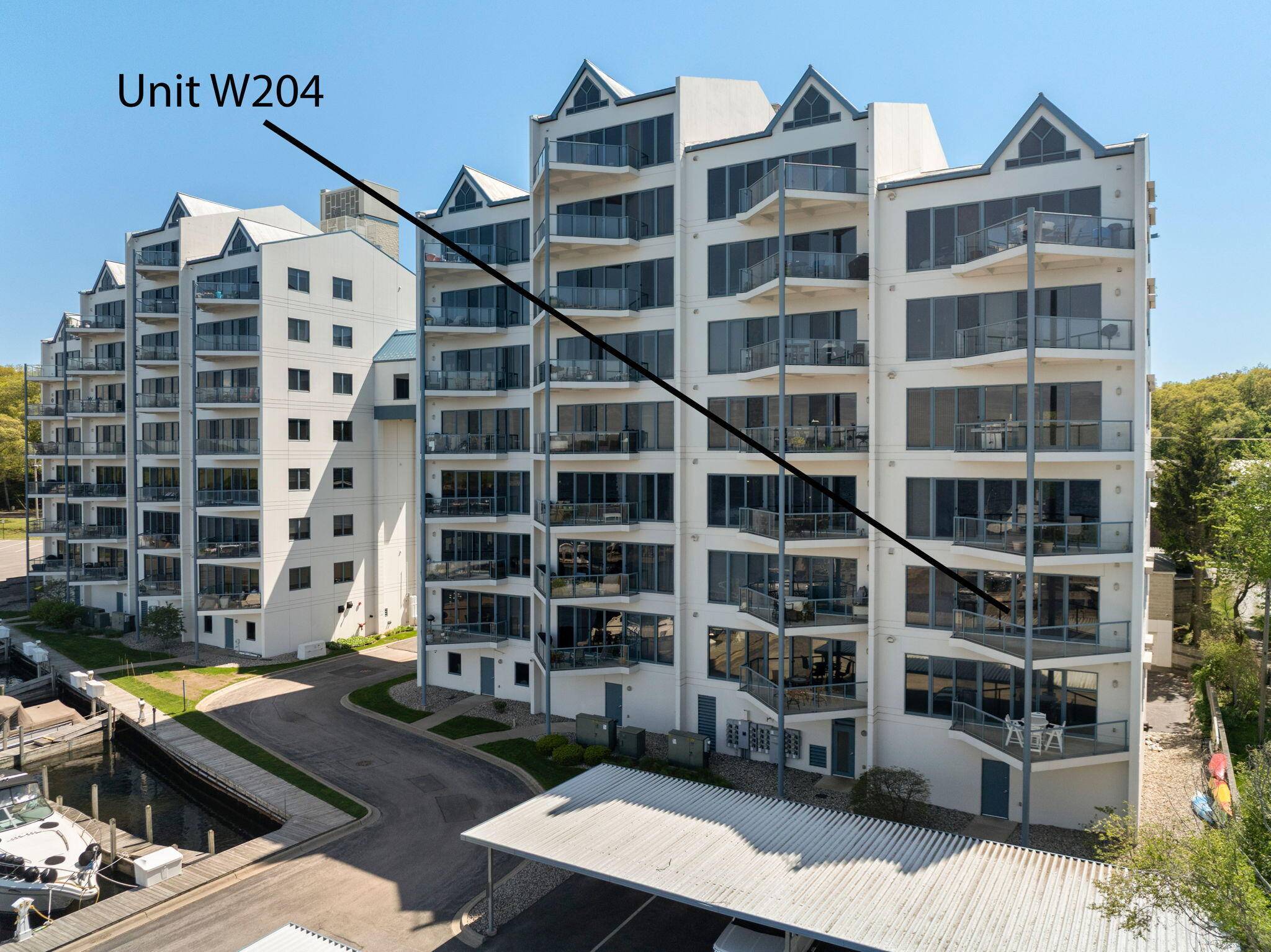 Muskegon, MI 49441,2964 Lakeshore Drive #W #204