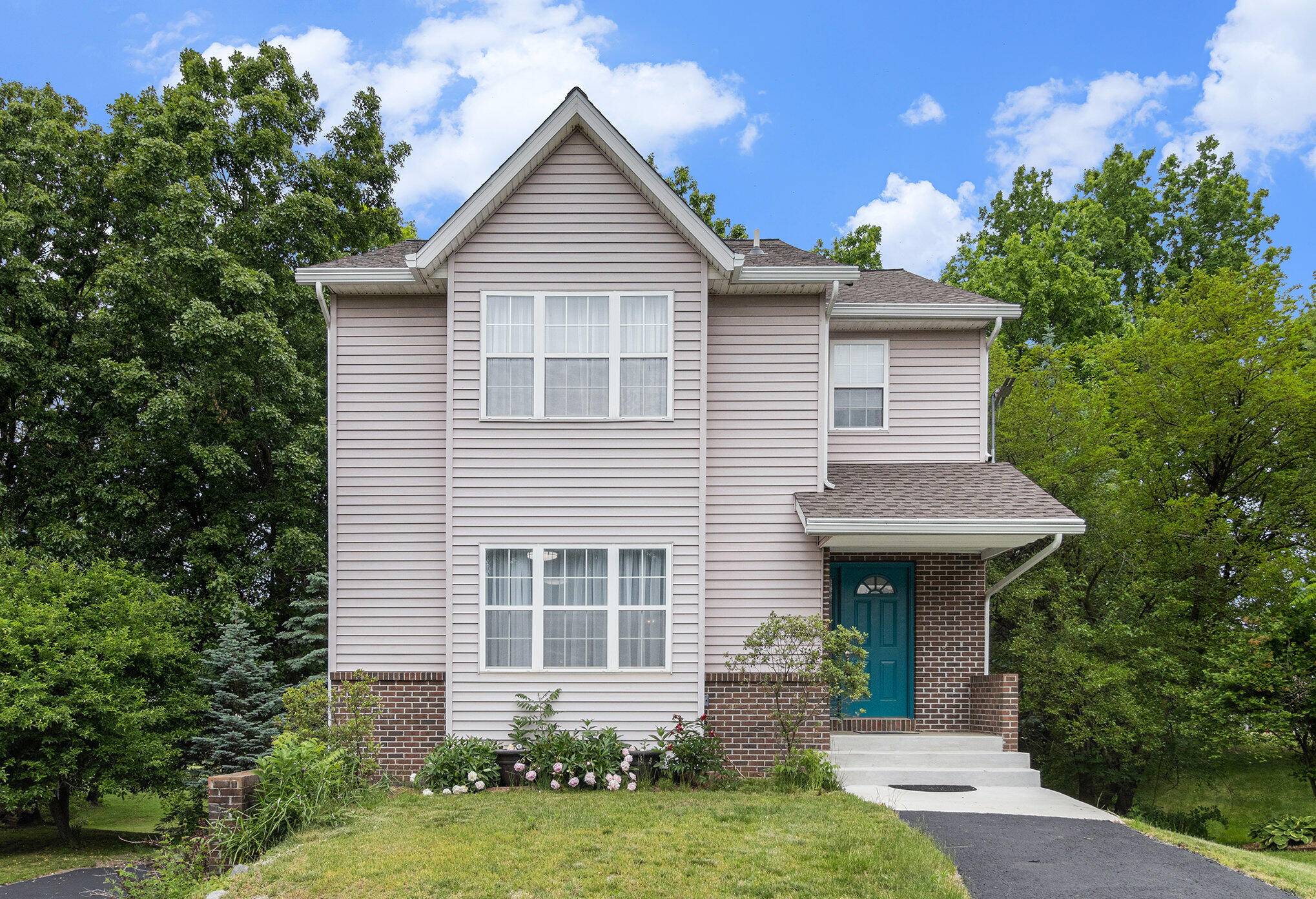 Plainwell, MI 49080,277 Fairway Court