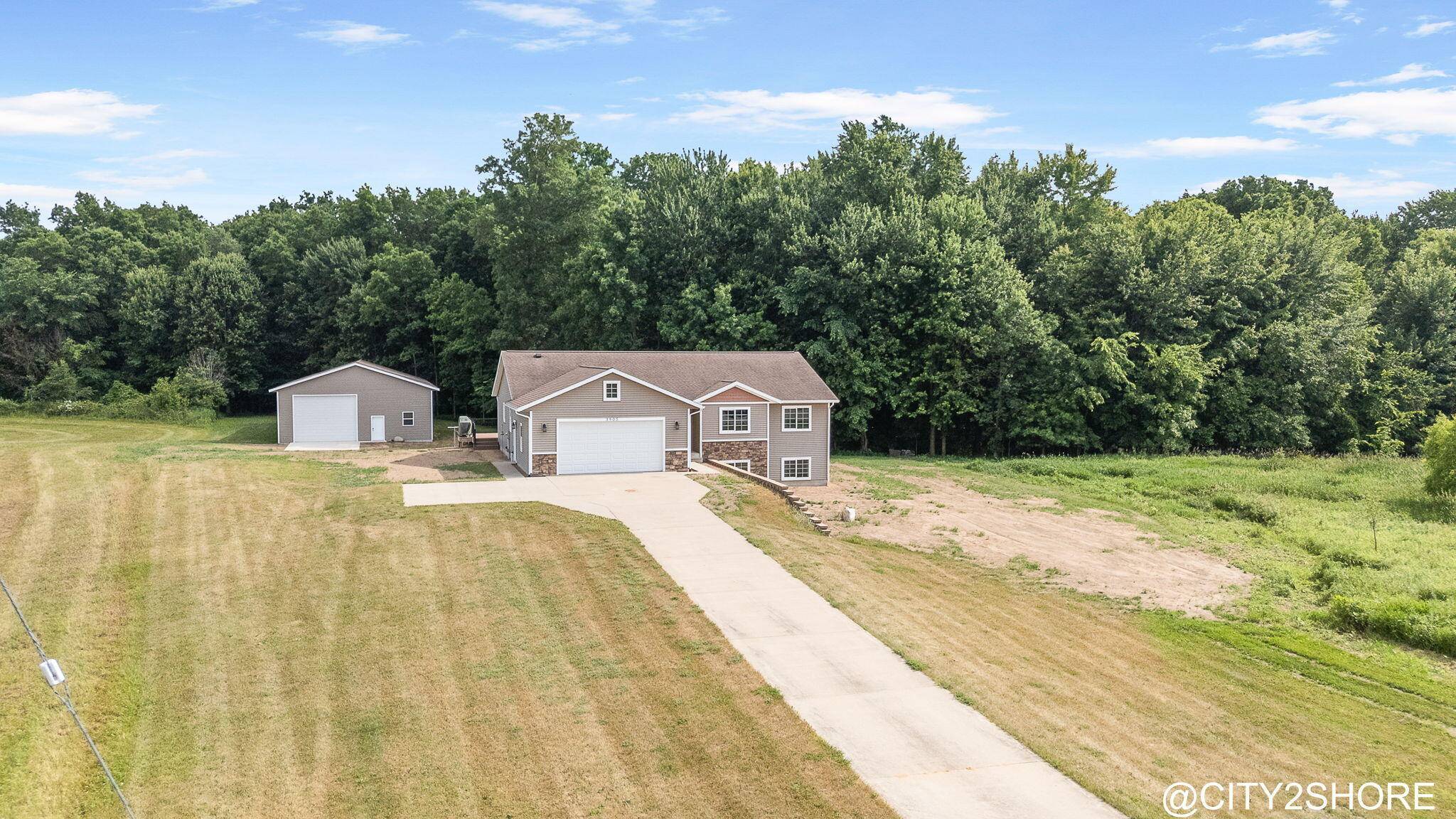 Wayland, MI 49348,3905 Sunset View