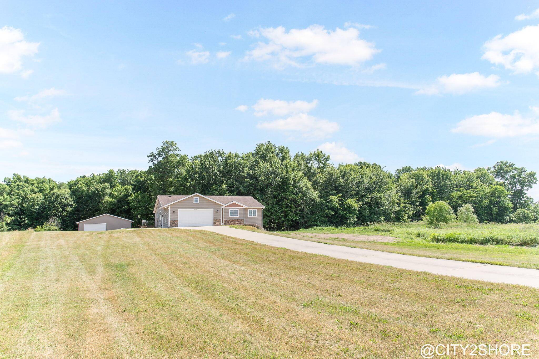 Wayland, MI 49348,3905 Sunset View