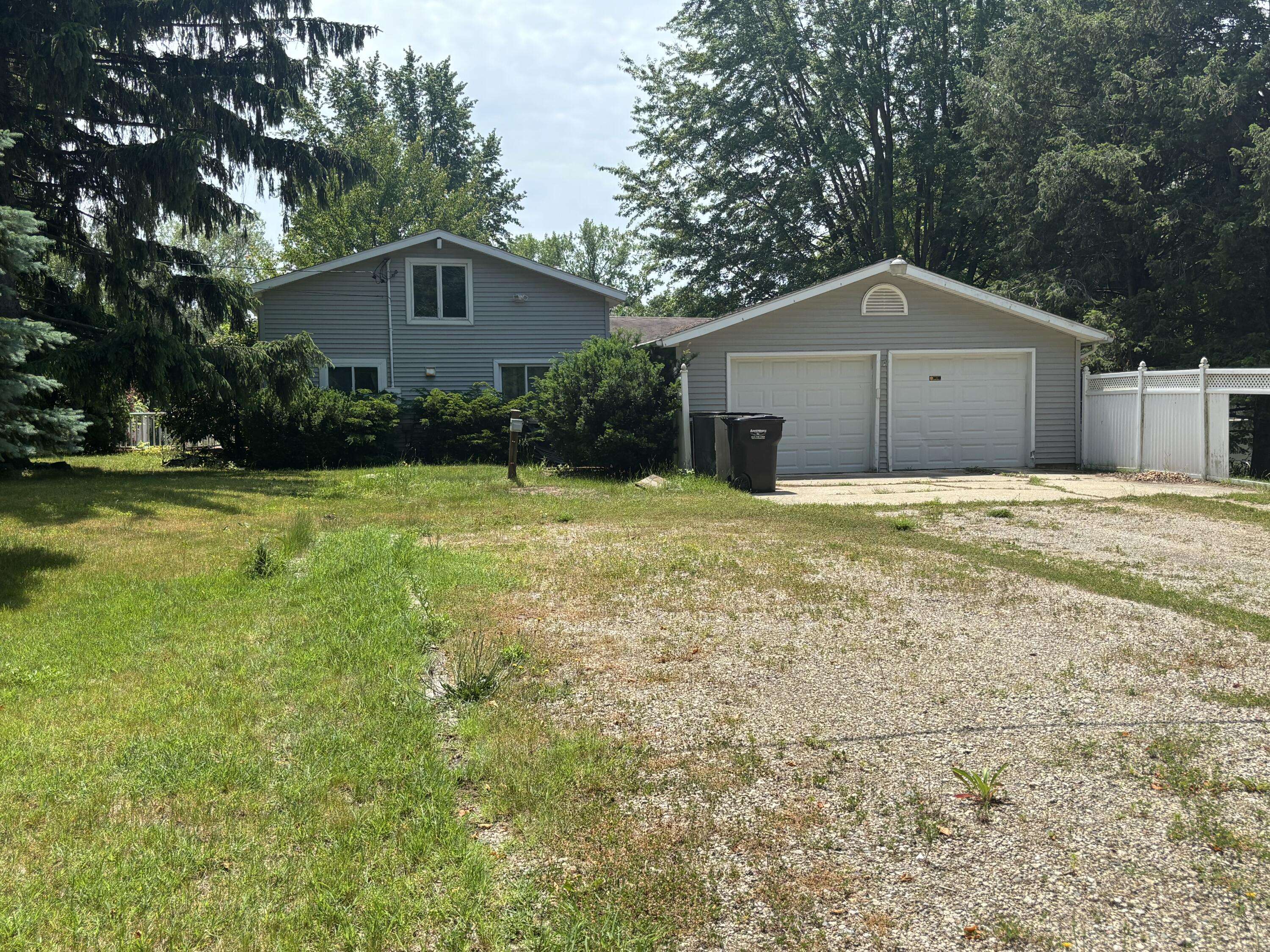 Fennville, MI 49408,6870 121st Avenue