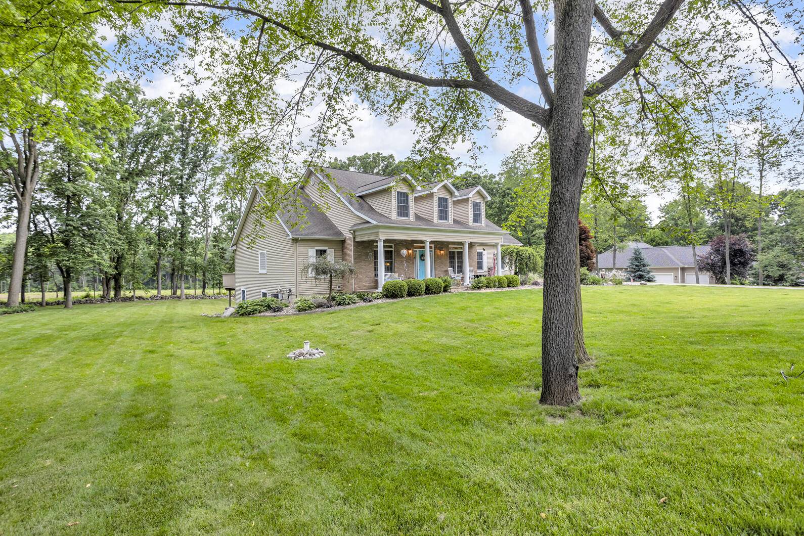 Jackson, MI 49201,4864 Indian Creek Drive