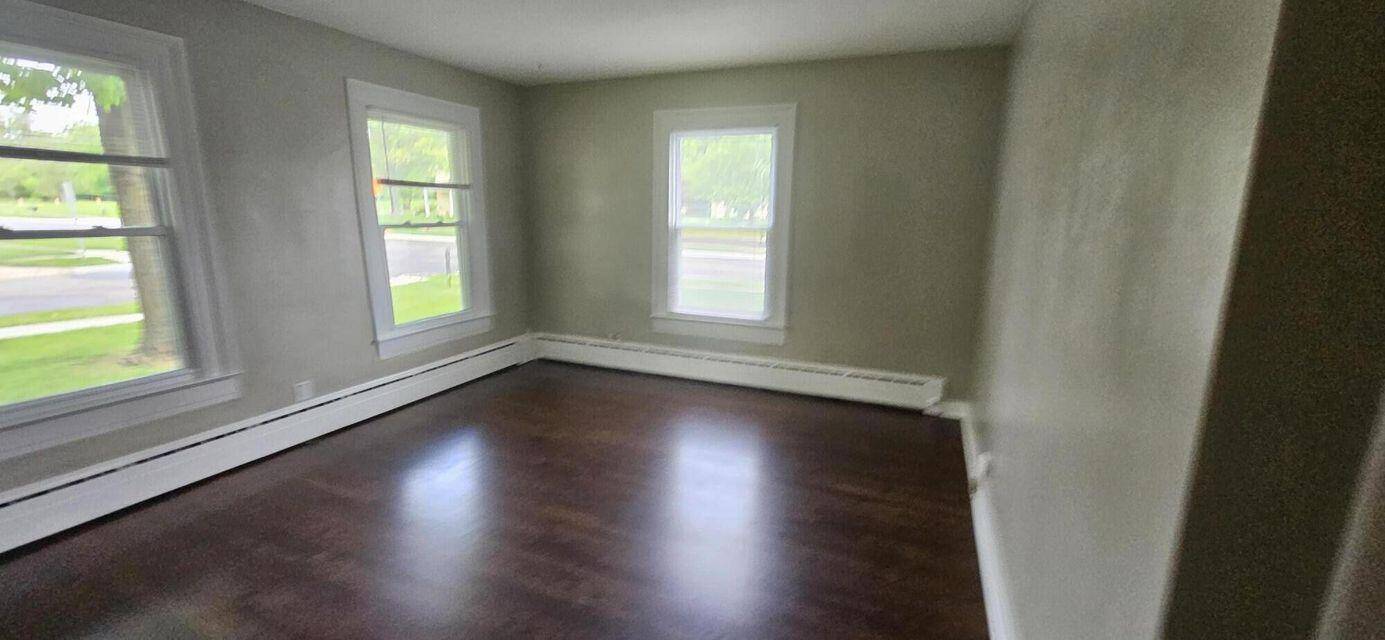 Saline, MI 48176,410 Spring Street #A