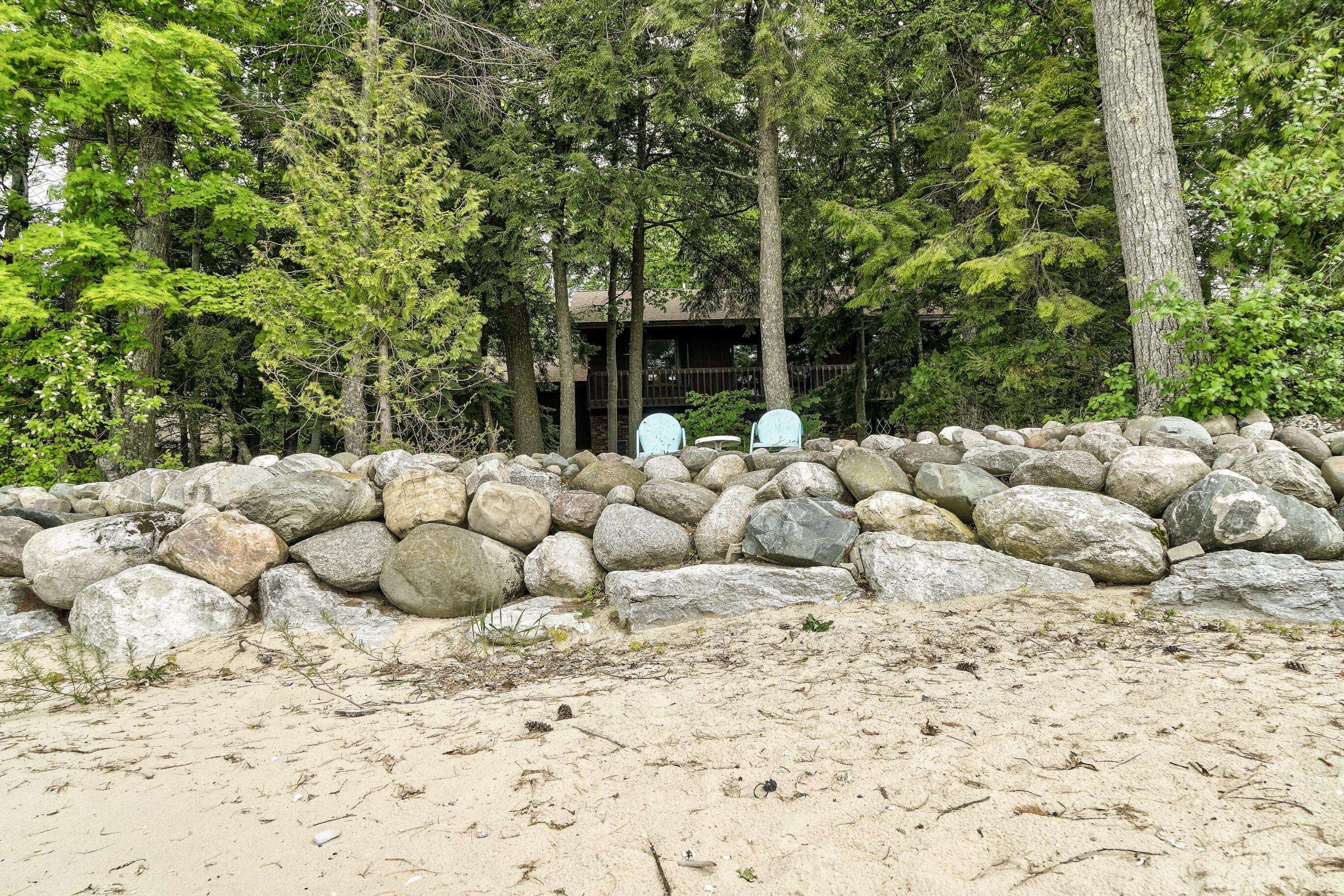 Williamsburg, MI 49690,3929 Bay Valley Drive
