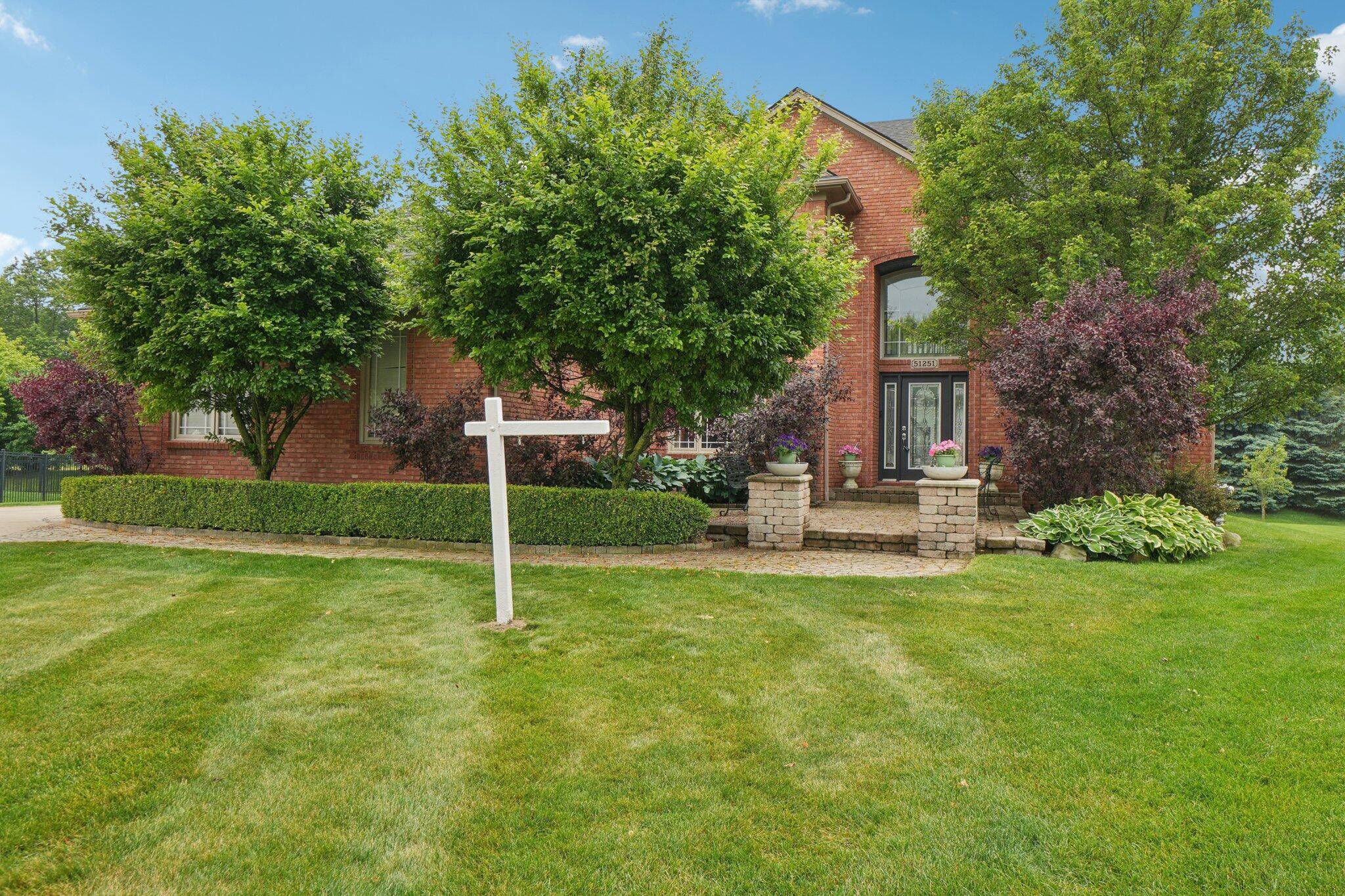 Macomb, MI 48042,51251 Castle Mar Court