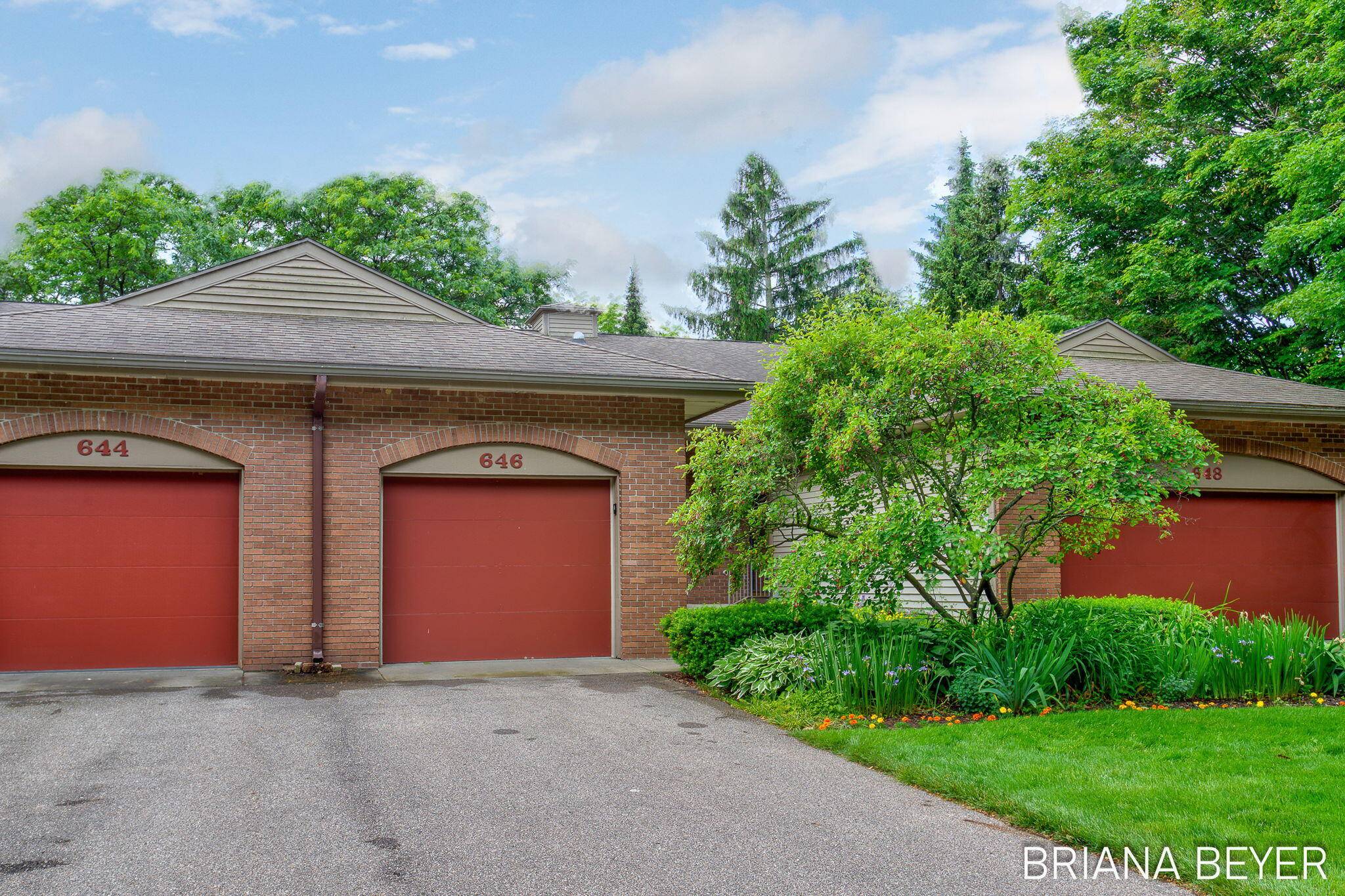 Holland, MI 49423,646 Spring Lane