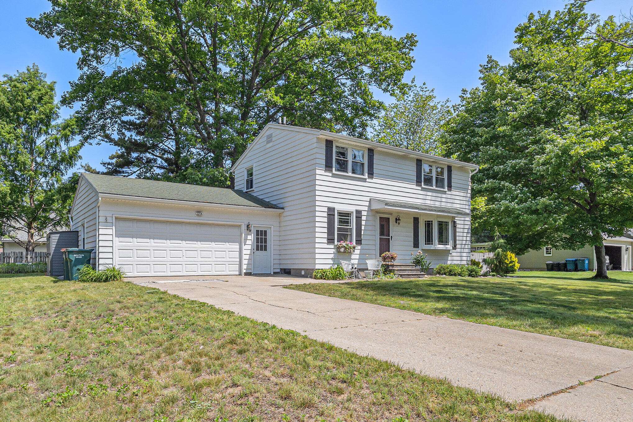 Grand Haven, MI 49417,17885 Oakhill Court