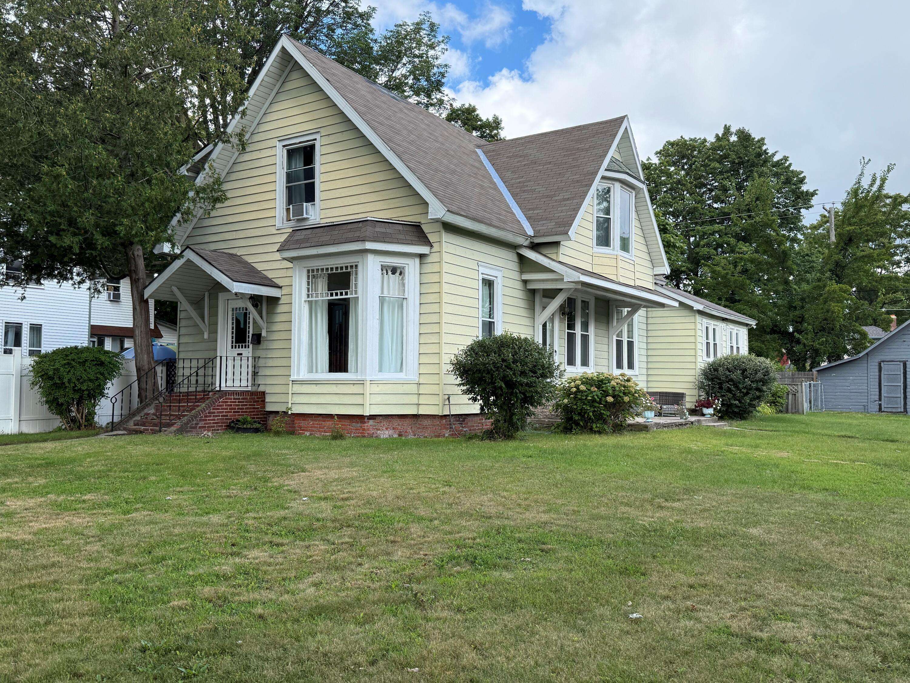 Ludington, MI 49431,409 E Filer Street