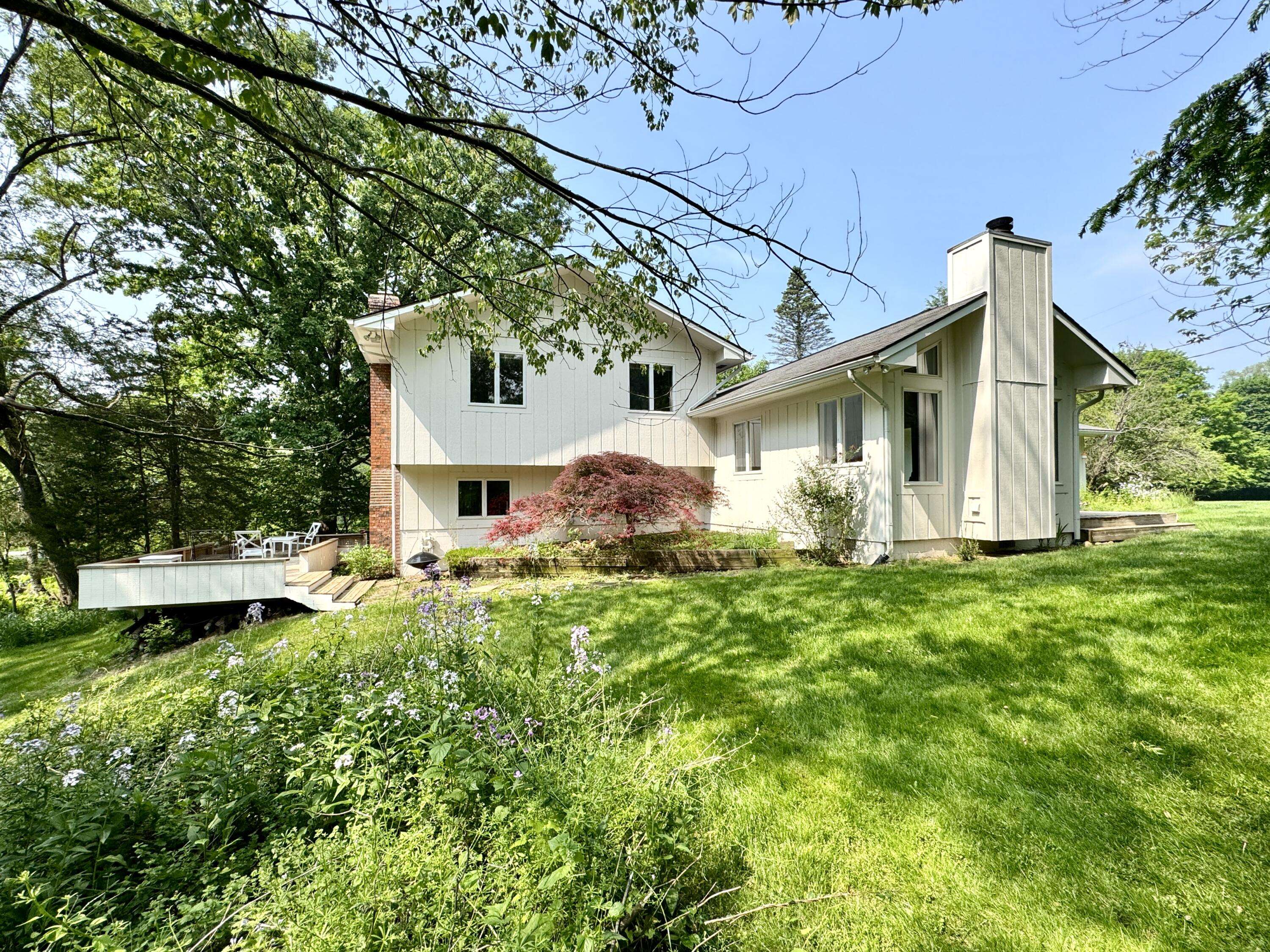 Ann Arbor, MI 48103,2277 W Huron River Drive