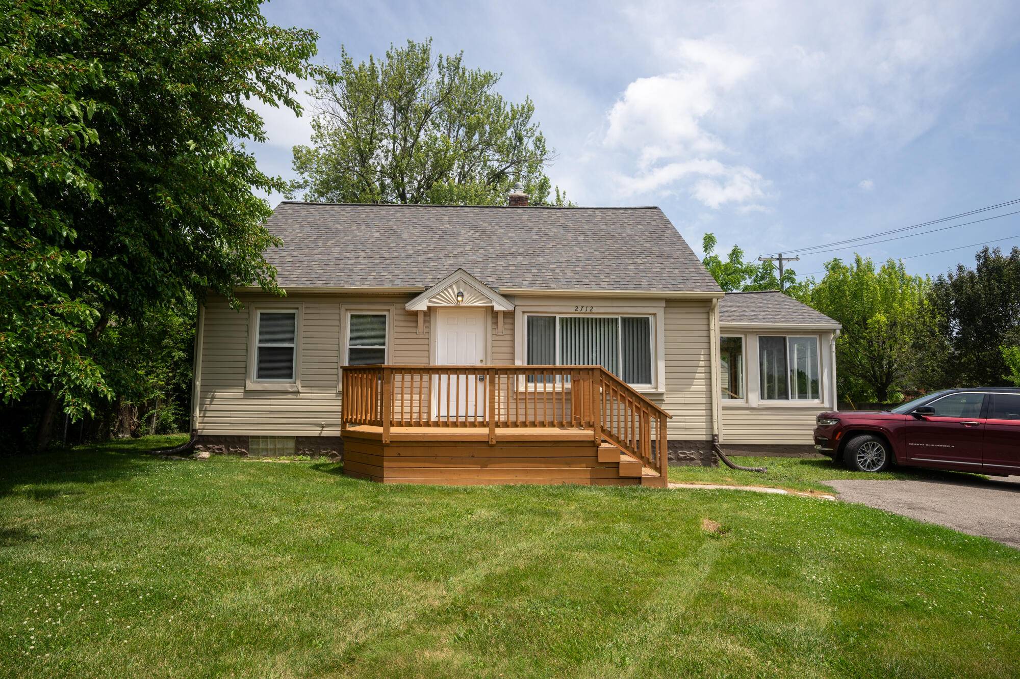 Waterford, MI 48328,2712 Voorheis Road