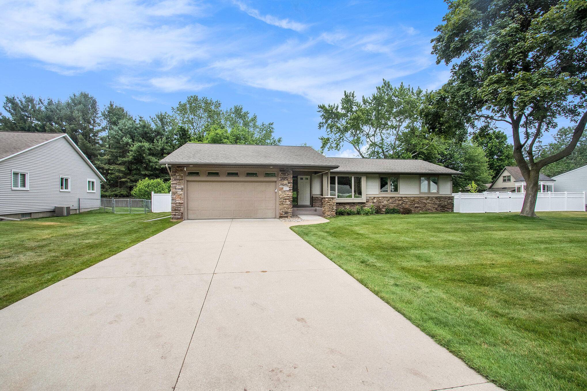 Norton Shores, MI 49441,1842 Hendrick Road