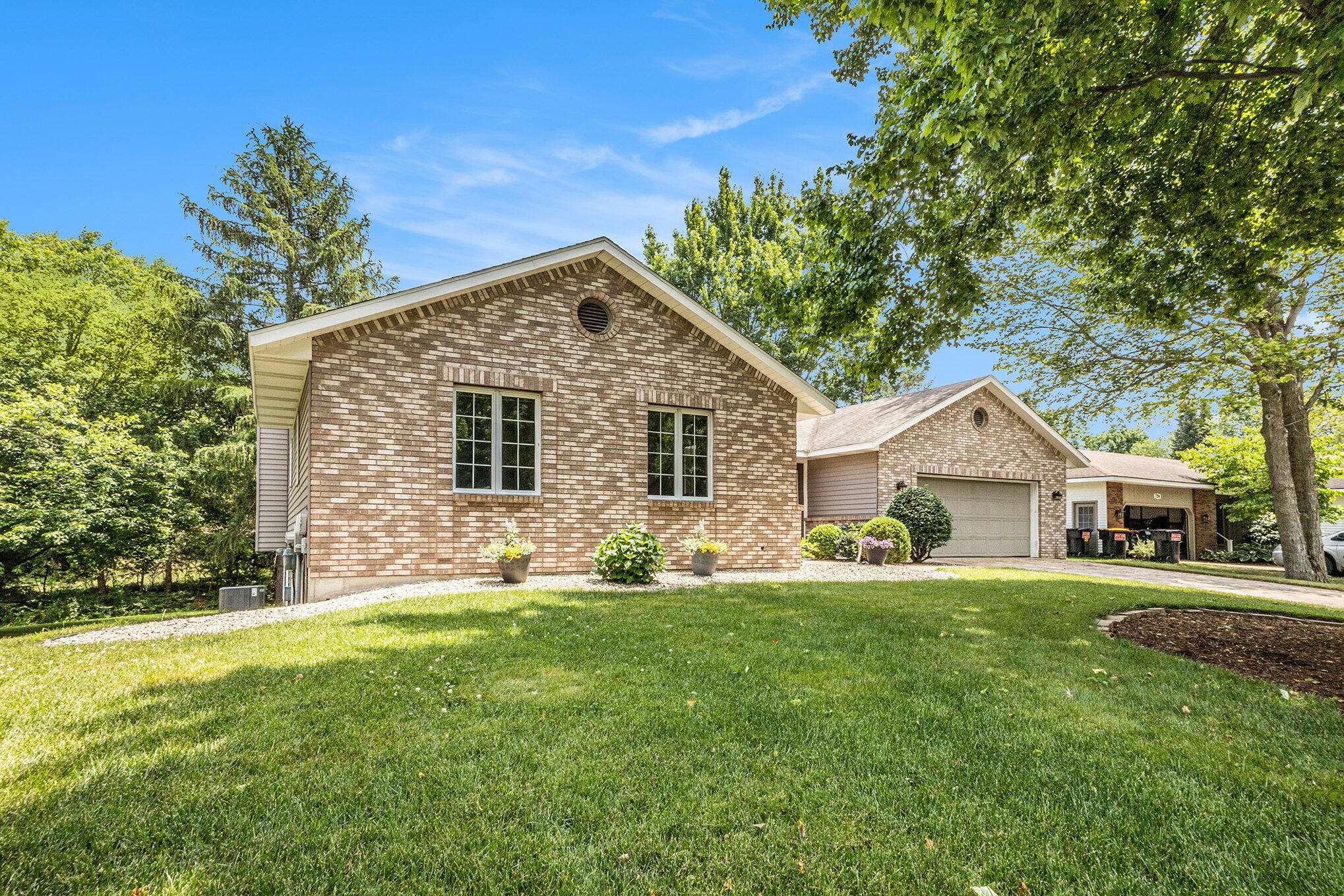 Hudsonville, MI 49426,7300 Hidden Forest Drive