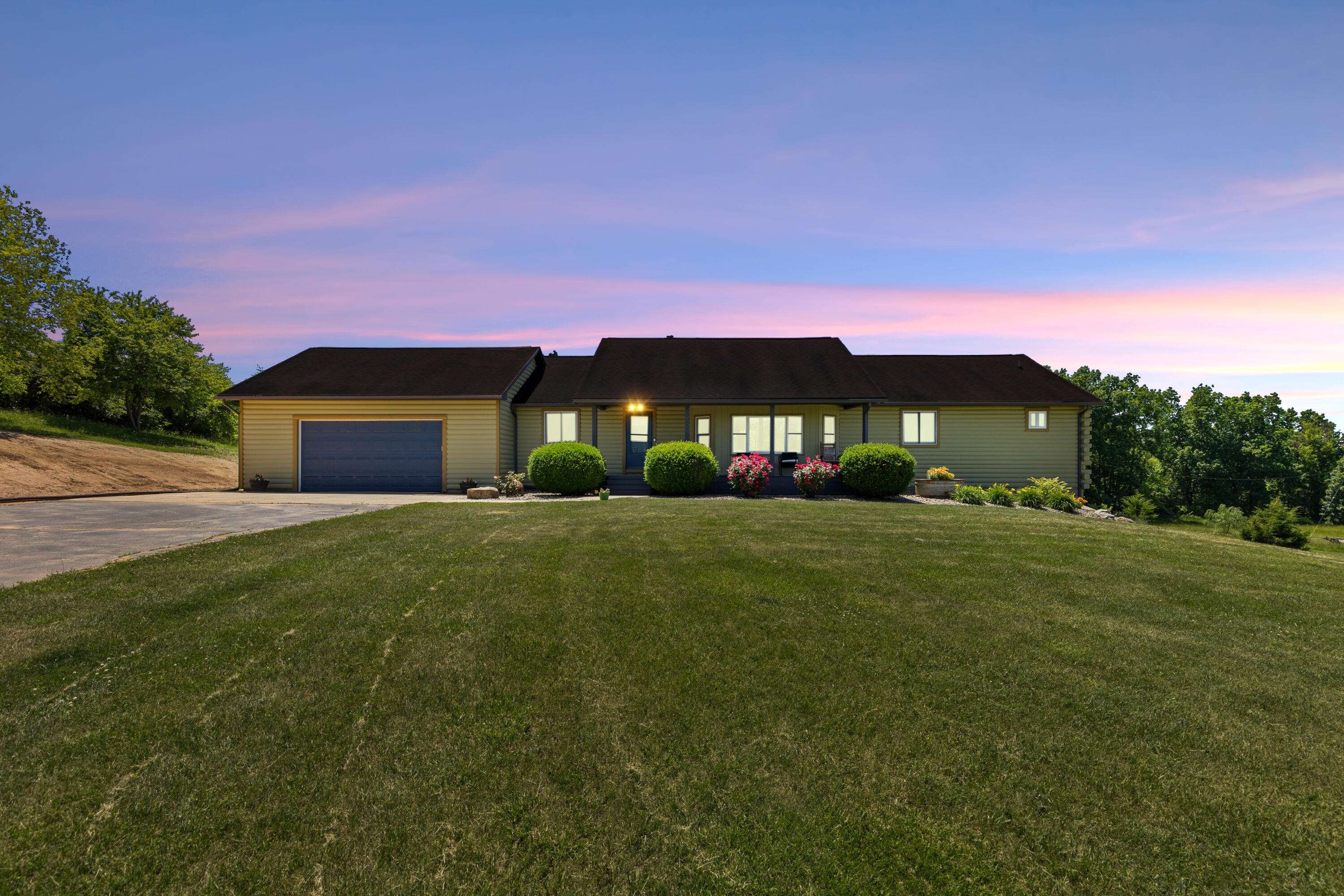 Rockford, MI 49341,3030 12 Mile NE Road