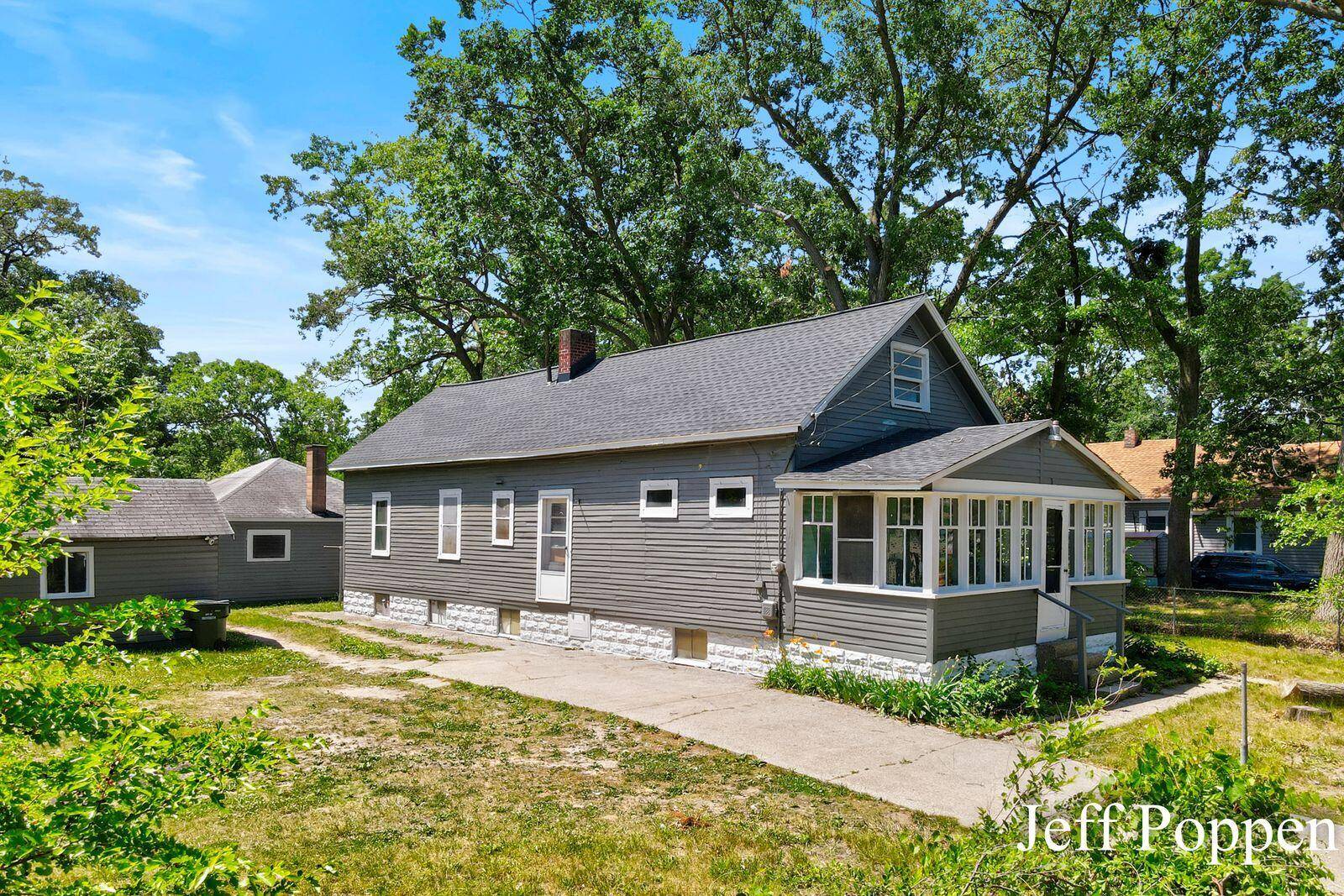 Muskegon, MI 49442,635 Leonard Avenue