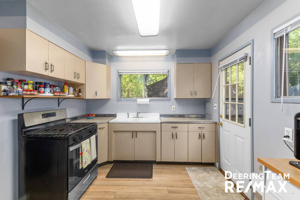 Grand Rapids, MI 49505,1309 Eastern NE Place