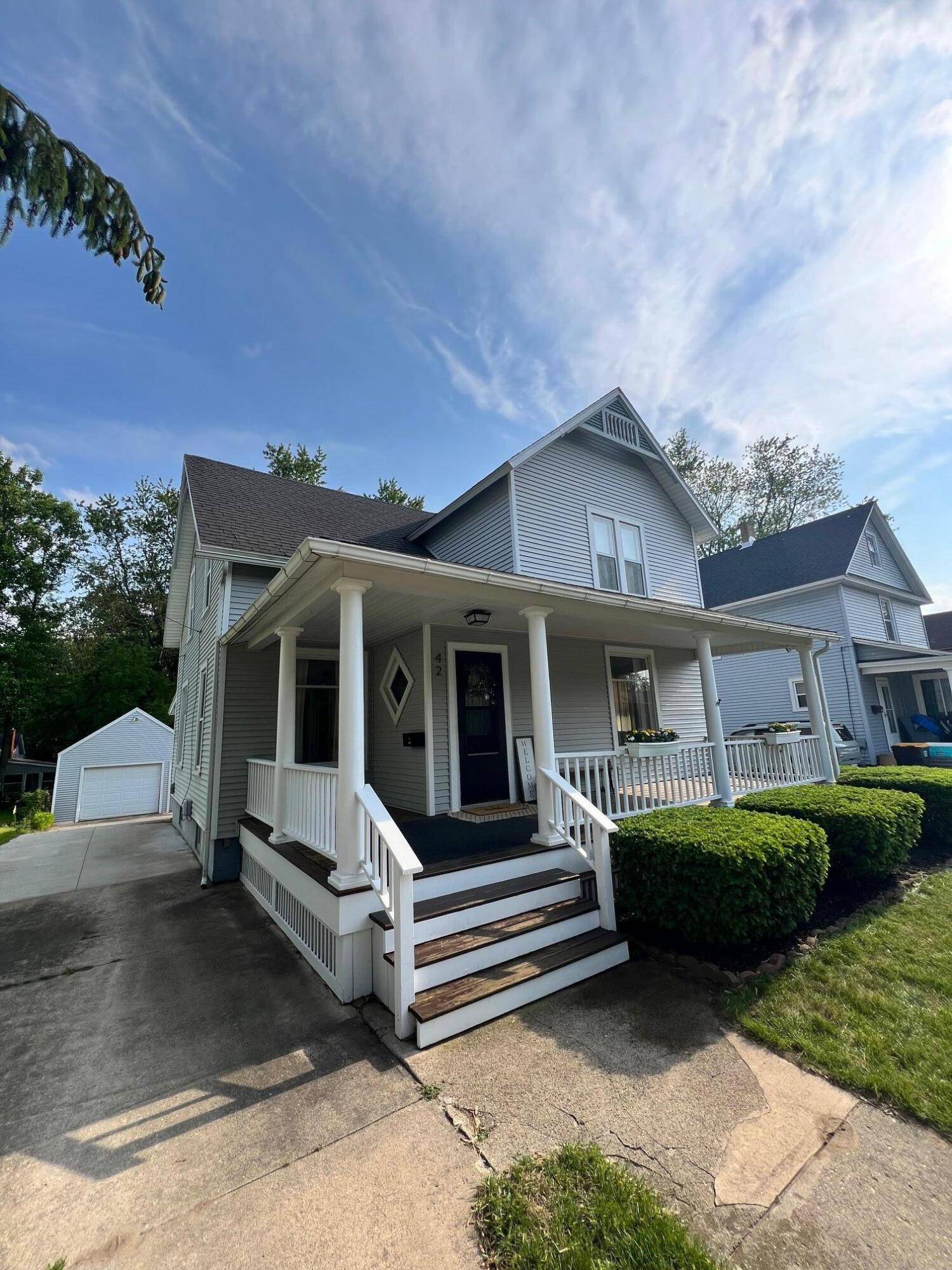 Hillsdale, MI 49242,42 Westwood Street