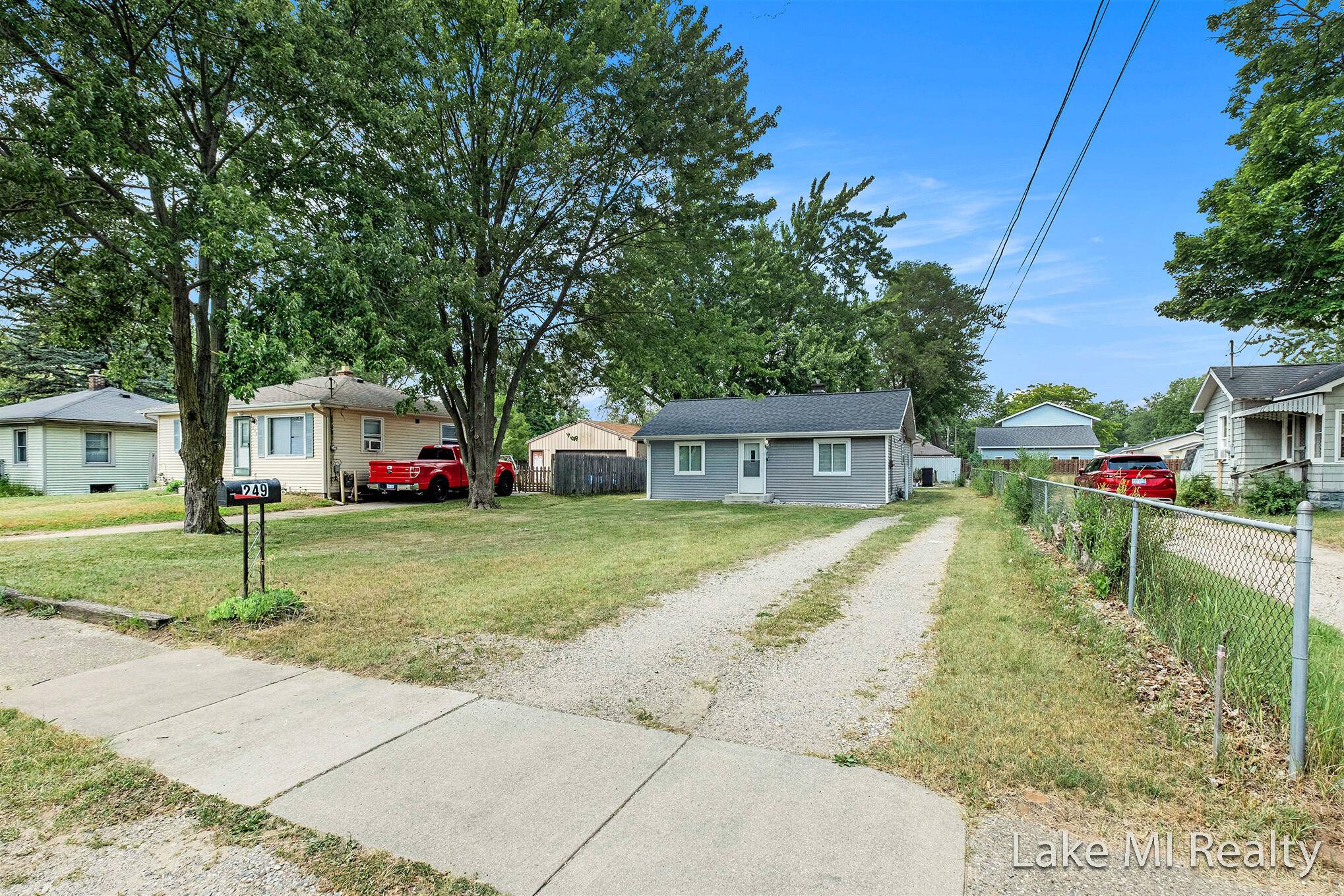 Kentwood, MI 49548,249 Murray SE Street