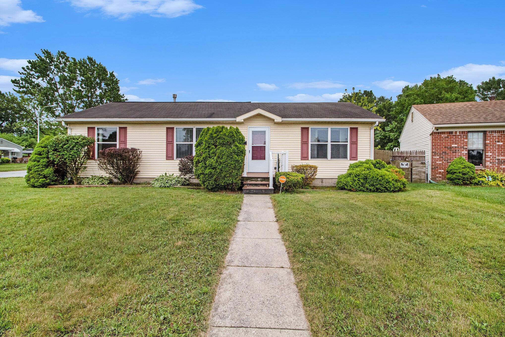 Romulus, MI 48174,15080 Woodmont Court