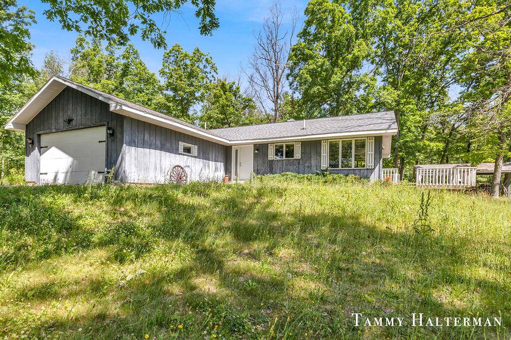 Howard City, MI 49329,23718 Gates Road