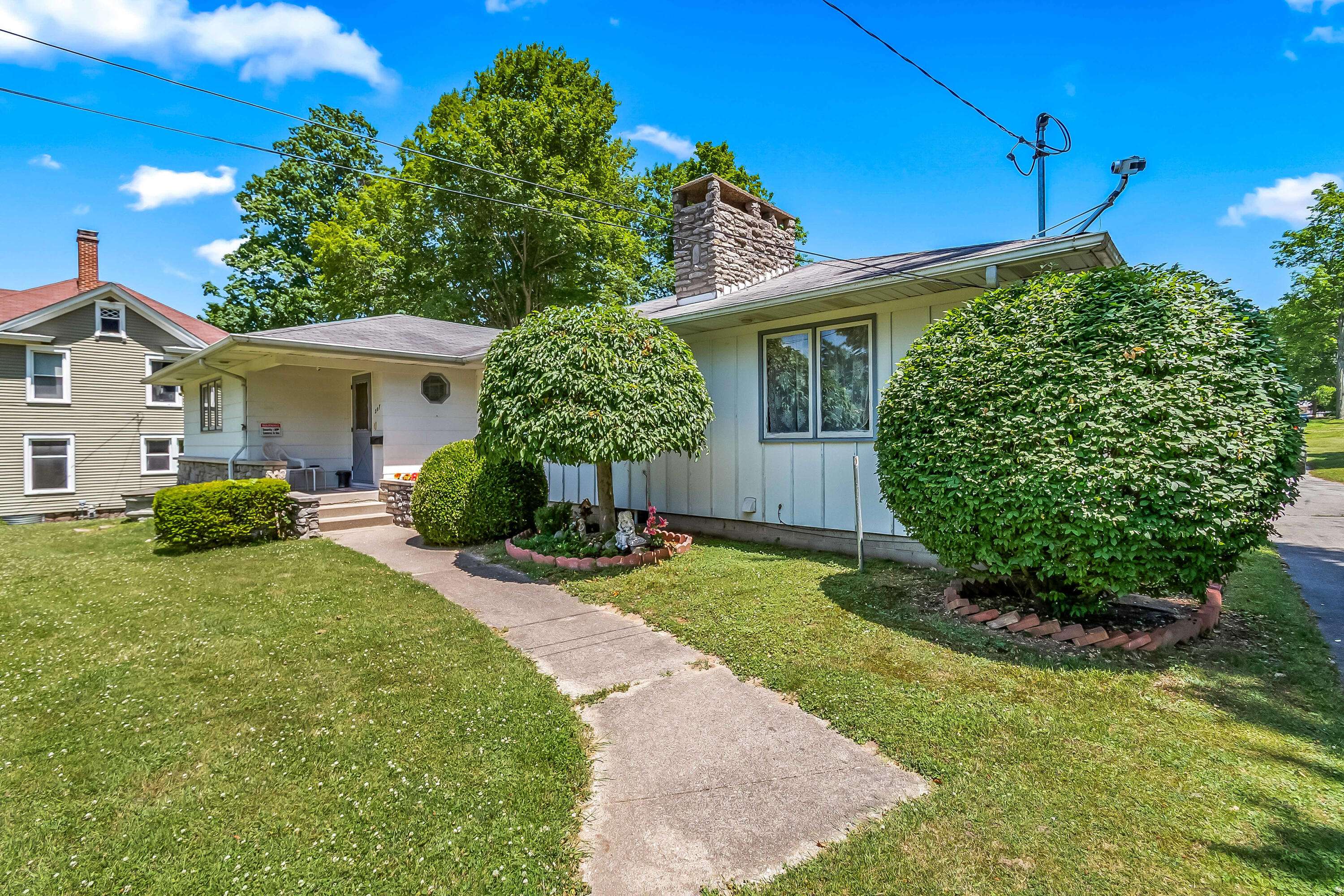 Jonesville, MI 49250,207 Maumee Street