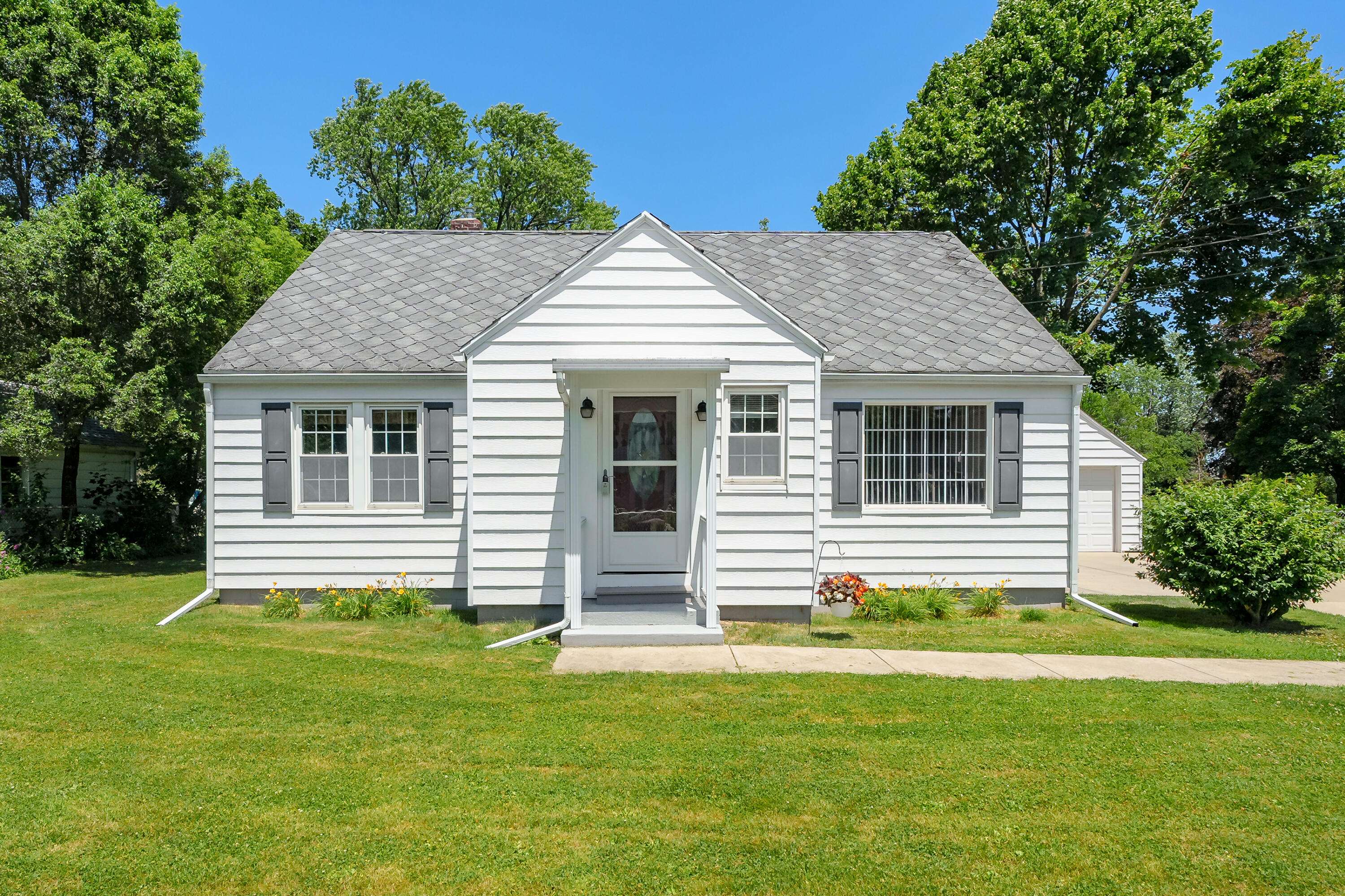 Portage, MI 49002,2125 Fairfield Road