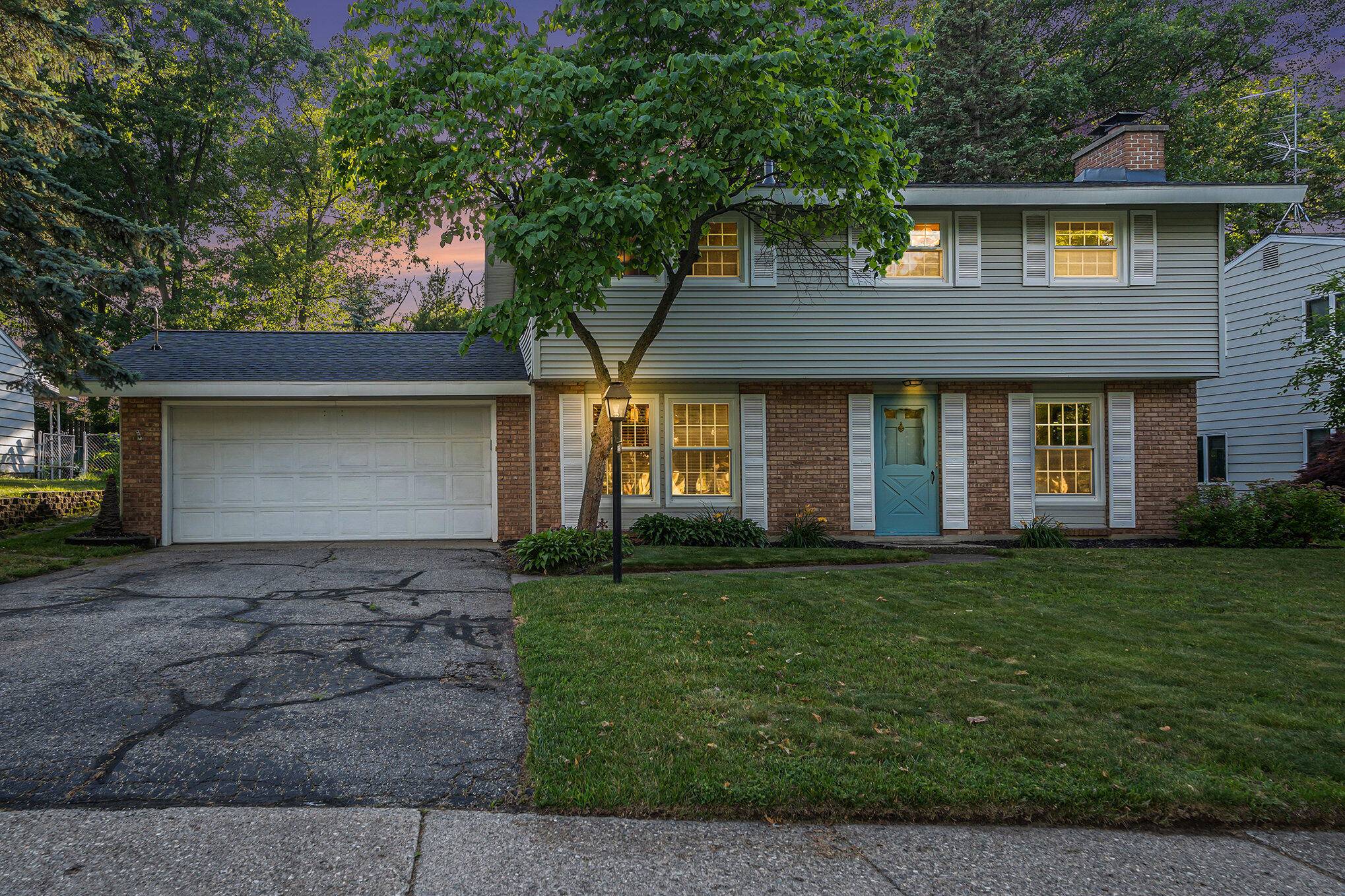 Rockford, MI 49341,8337 Peachtree NE Avenue