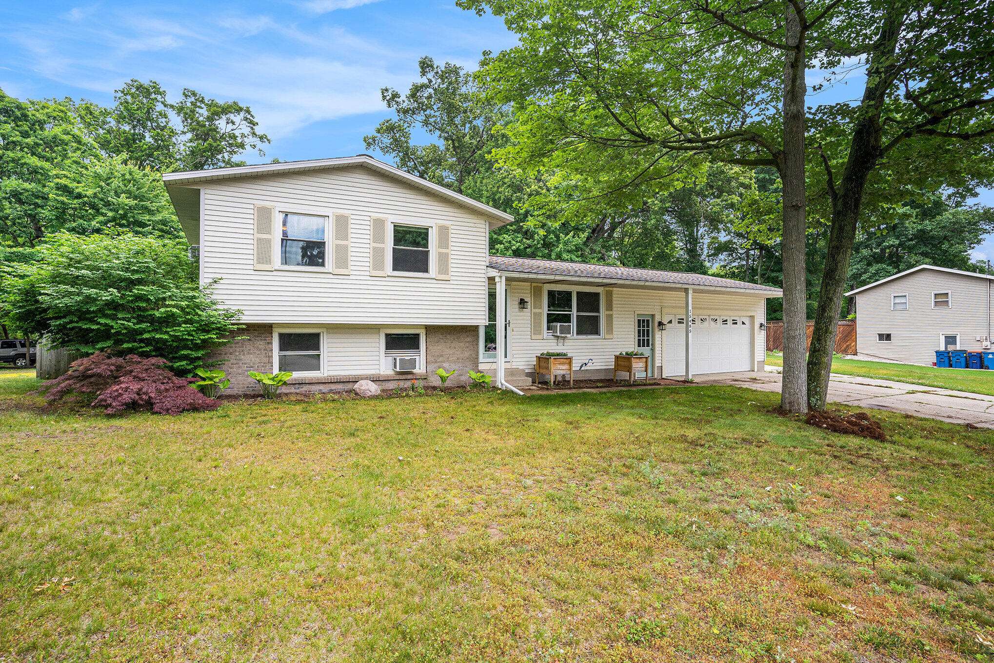 Spring Lake, MI 49456,15485 Kelly Street
