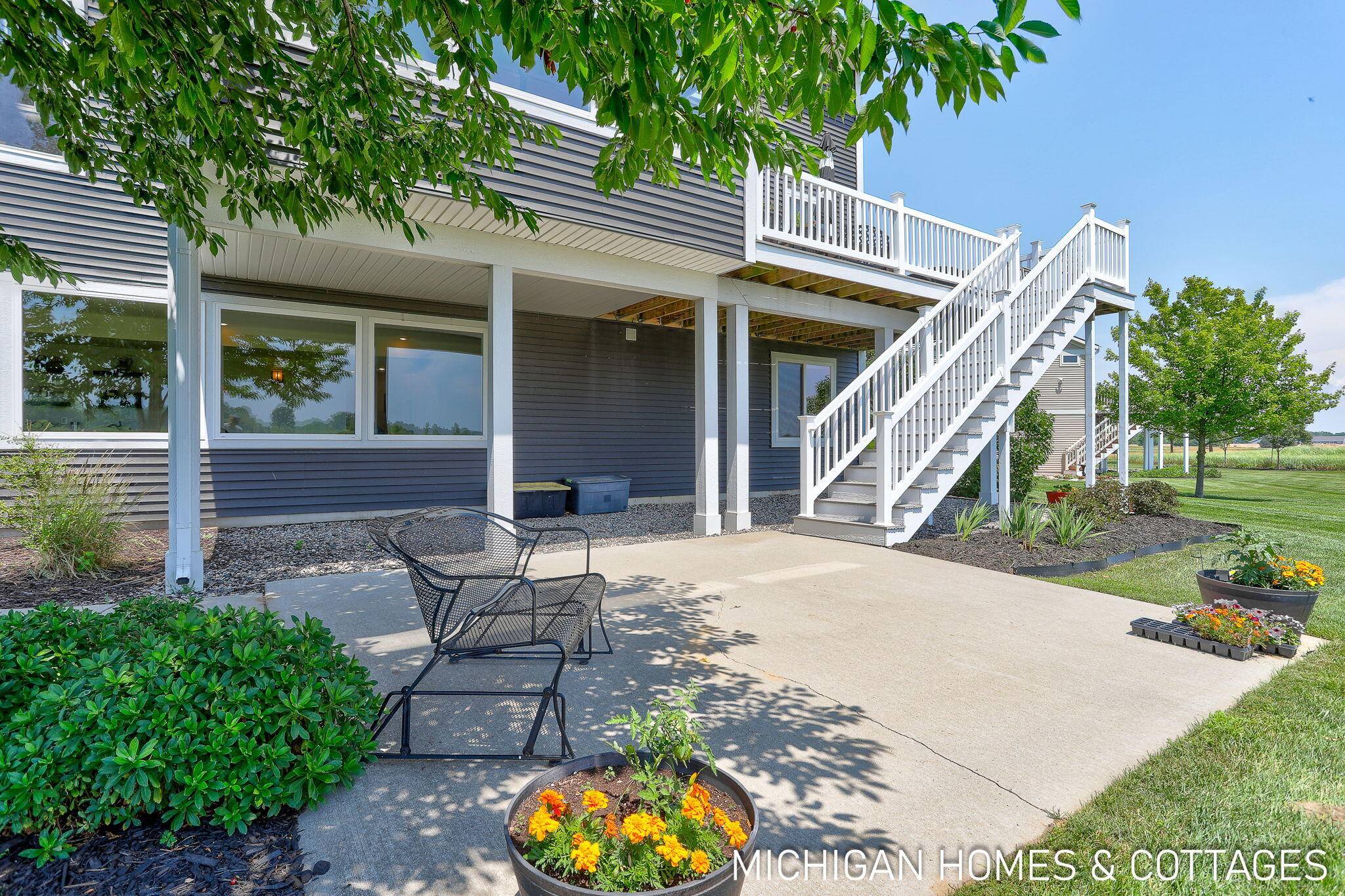 Holland, MI 49424,4401 Grand Point