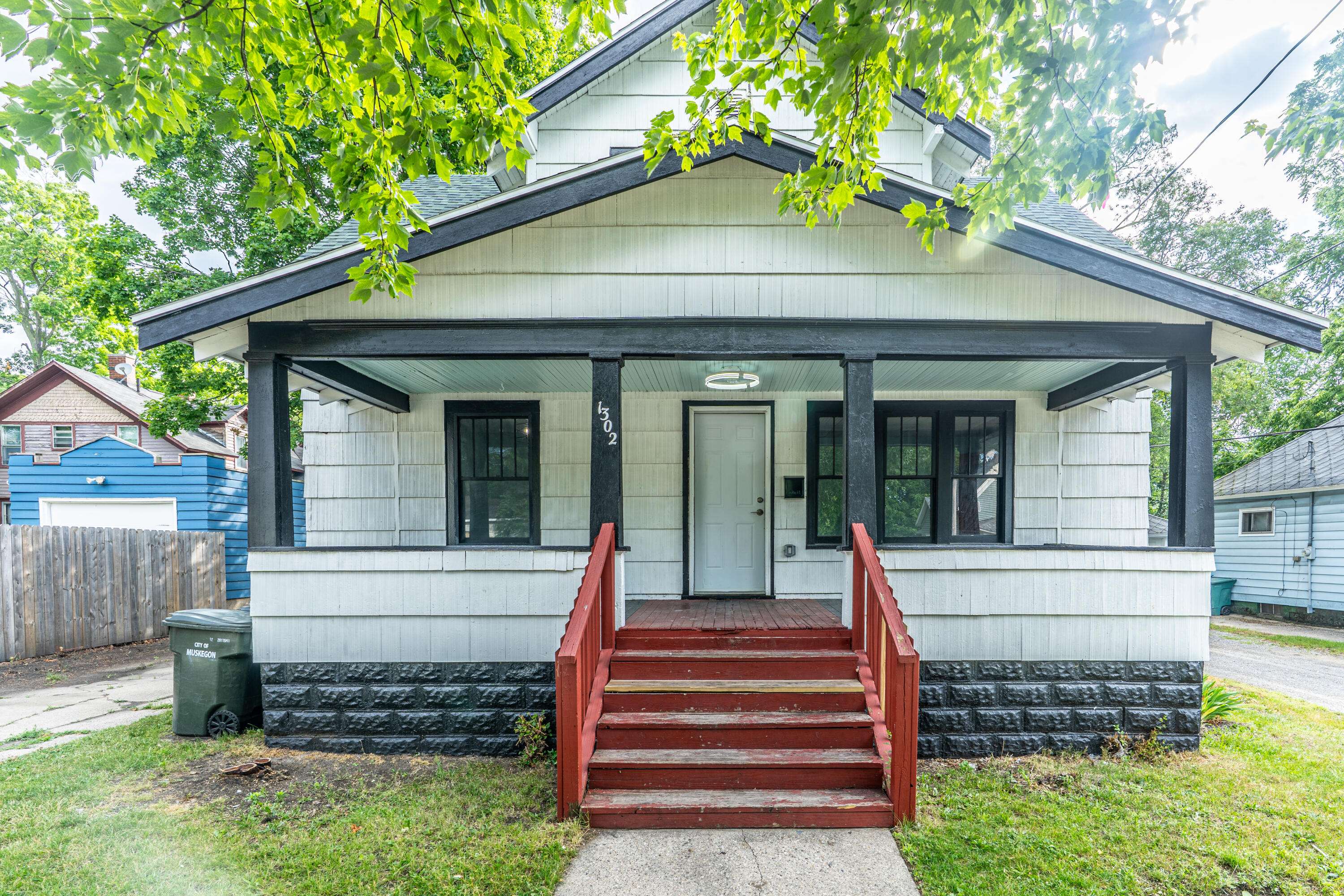Muskegon, MI 49441,1302 6th Street