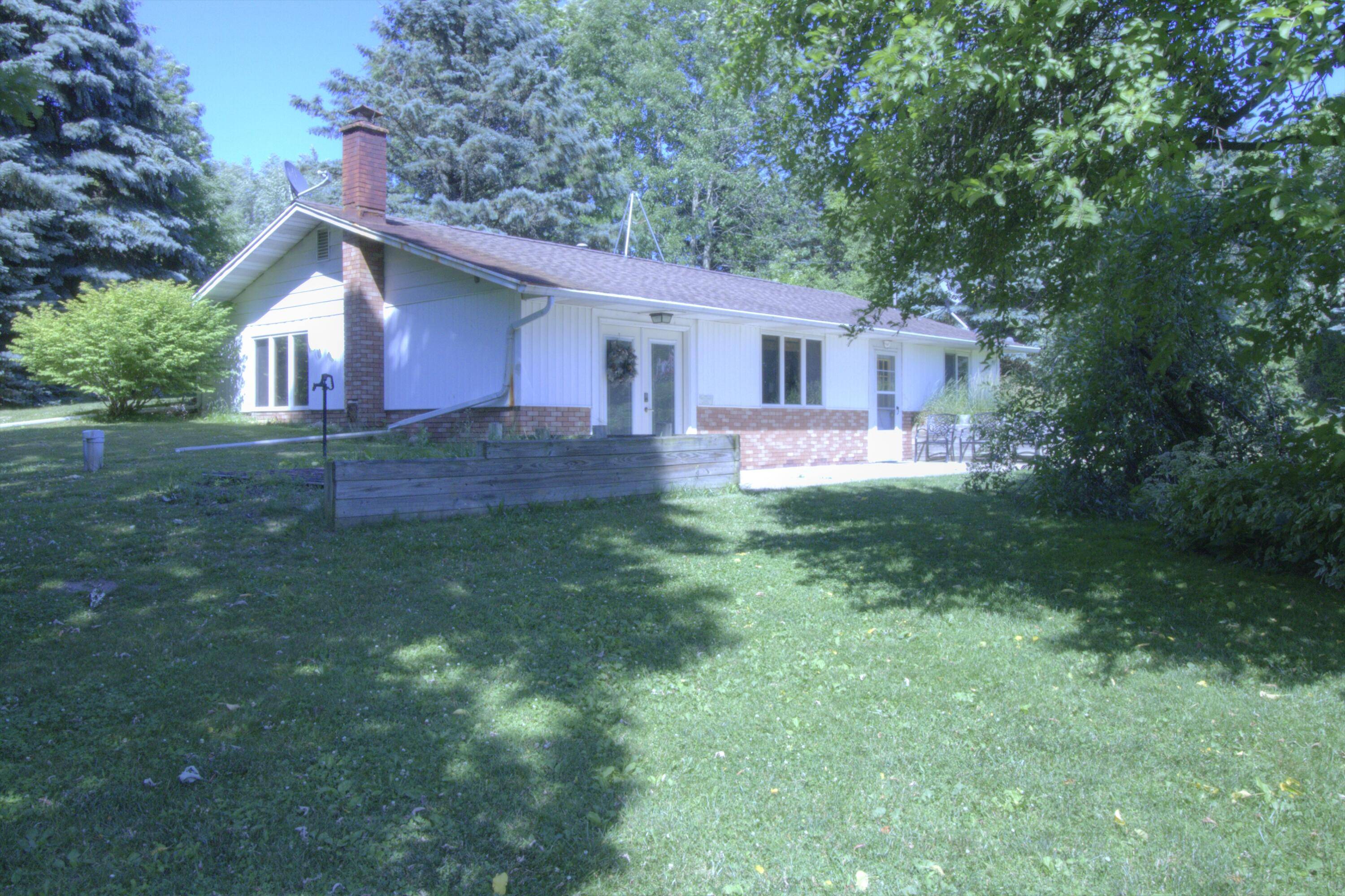 Blanchard, MI 49310,11525 W Remick Road