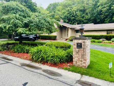 Farmington Hills, MI 48331,28902 Creek Bend Drive