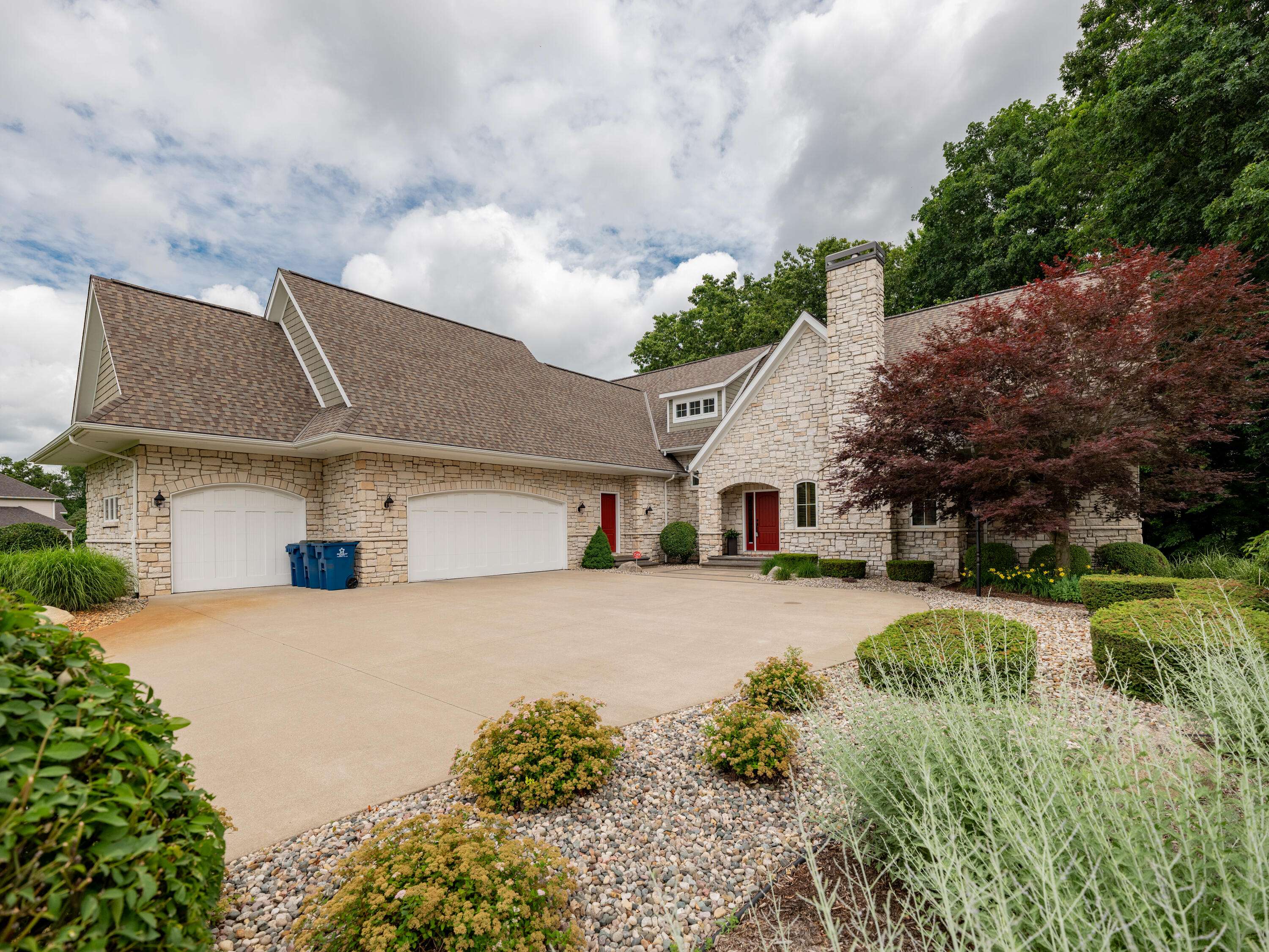 Paw Paw, MI 49079,29214 Heritage Lane