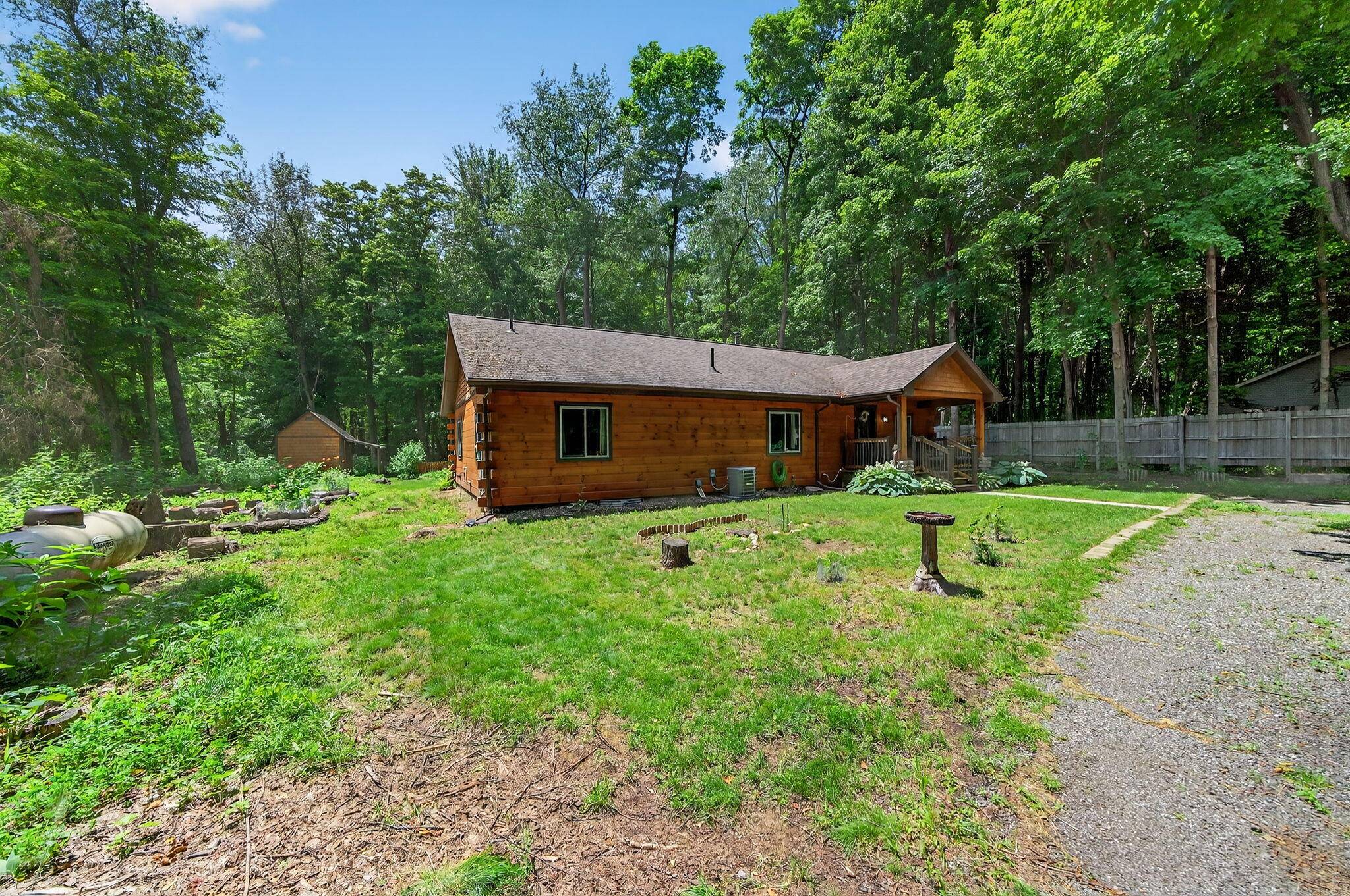 Edwardsburg, MI 49112,70410 Elkhart Road