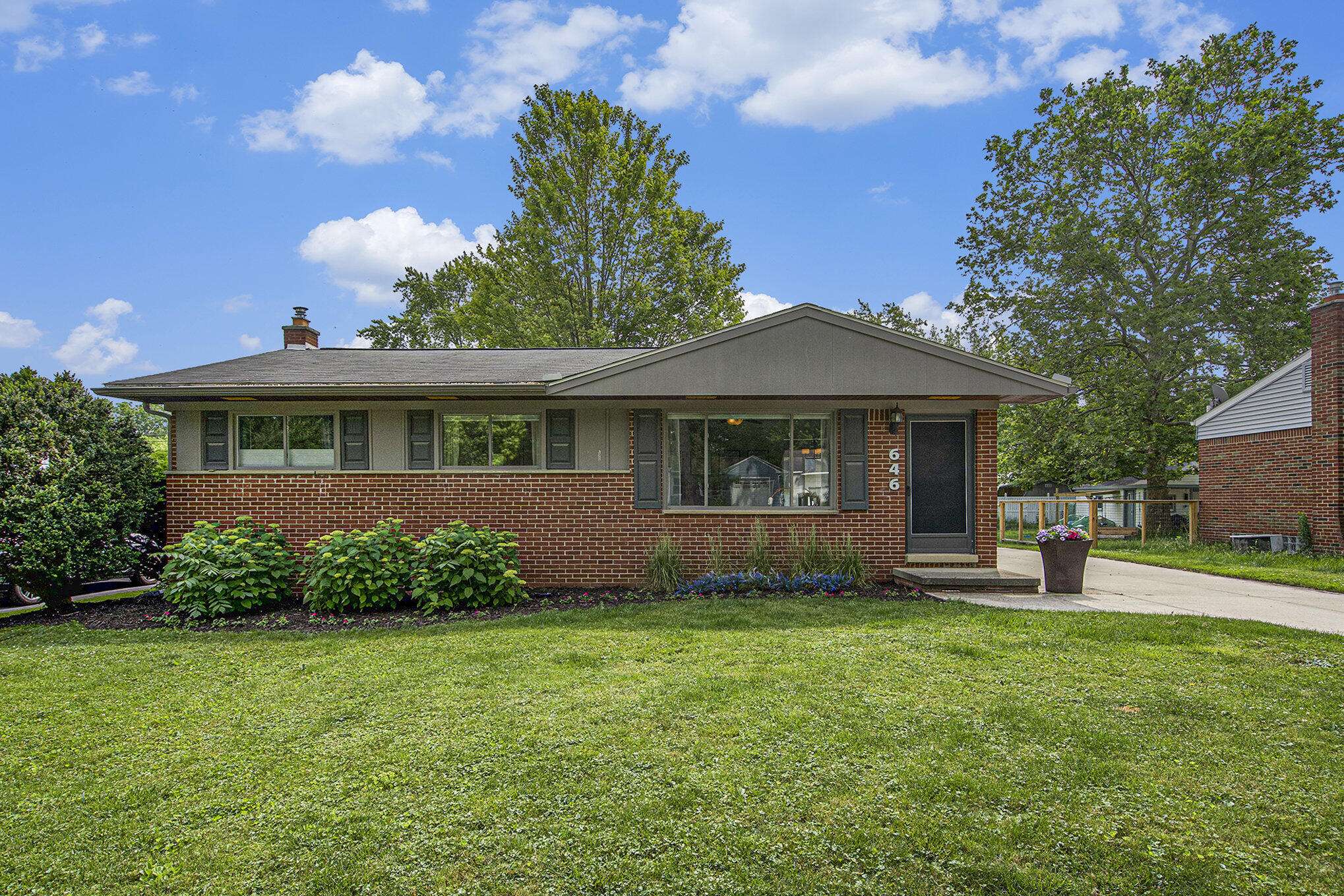 Ann Arbor, MI 48103,646 Dellwood Drive