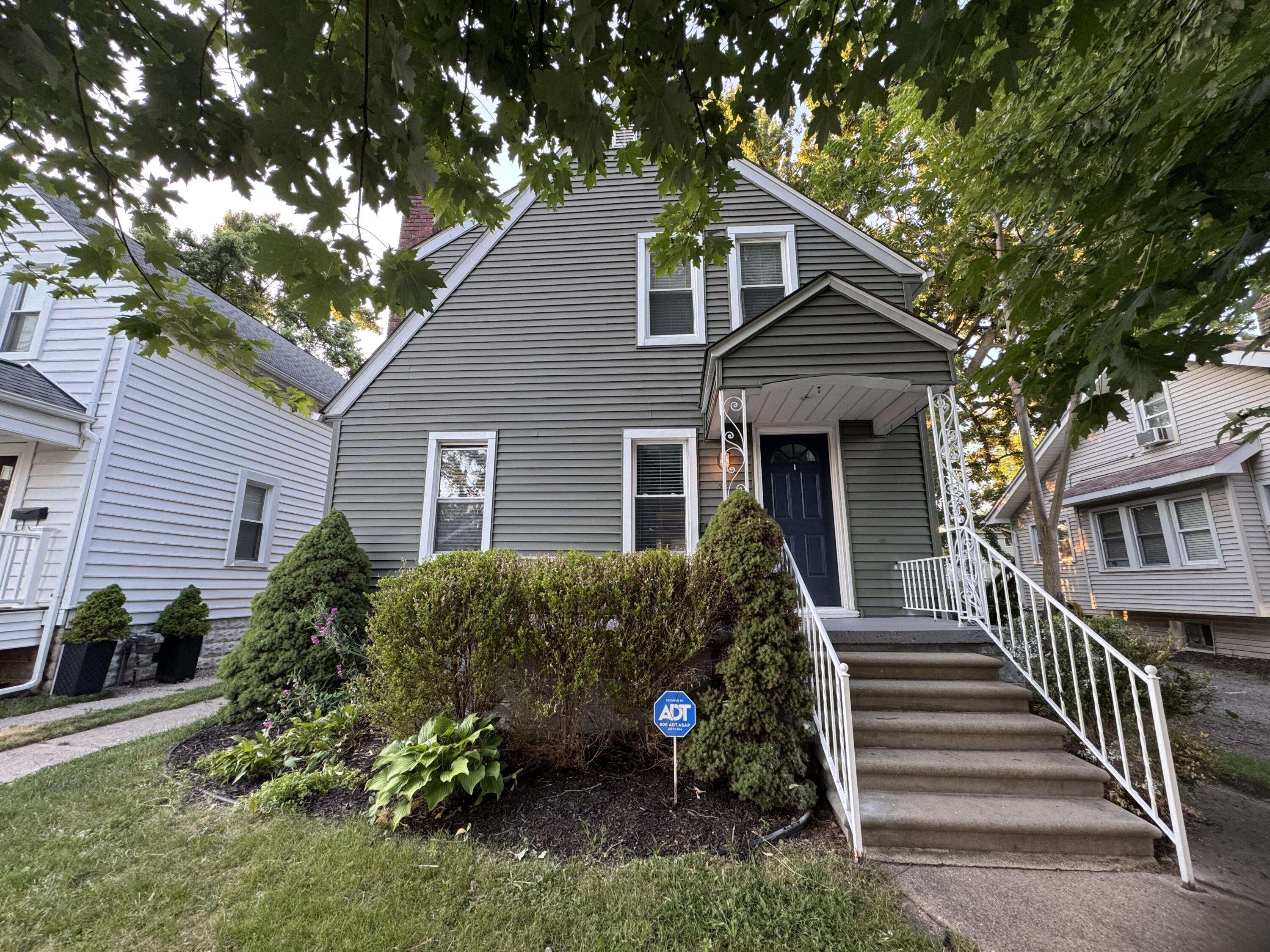 Ferndale, MI 48220,341 E Saratoga Street