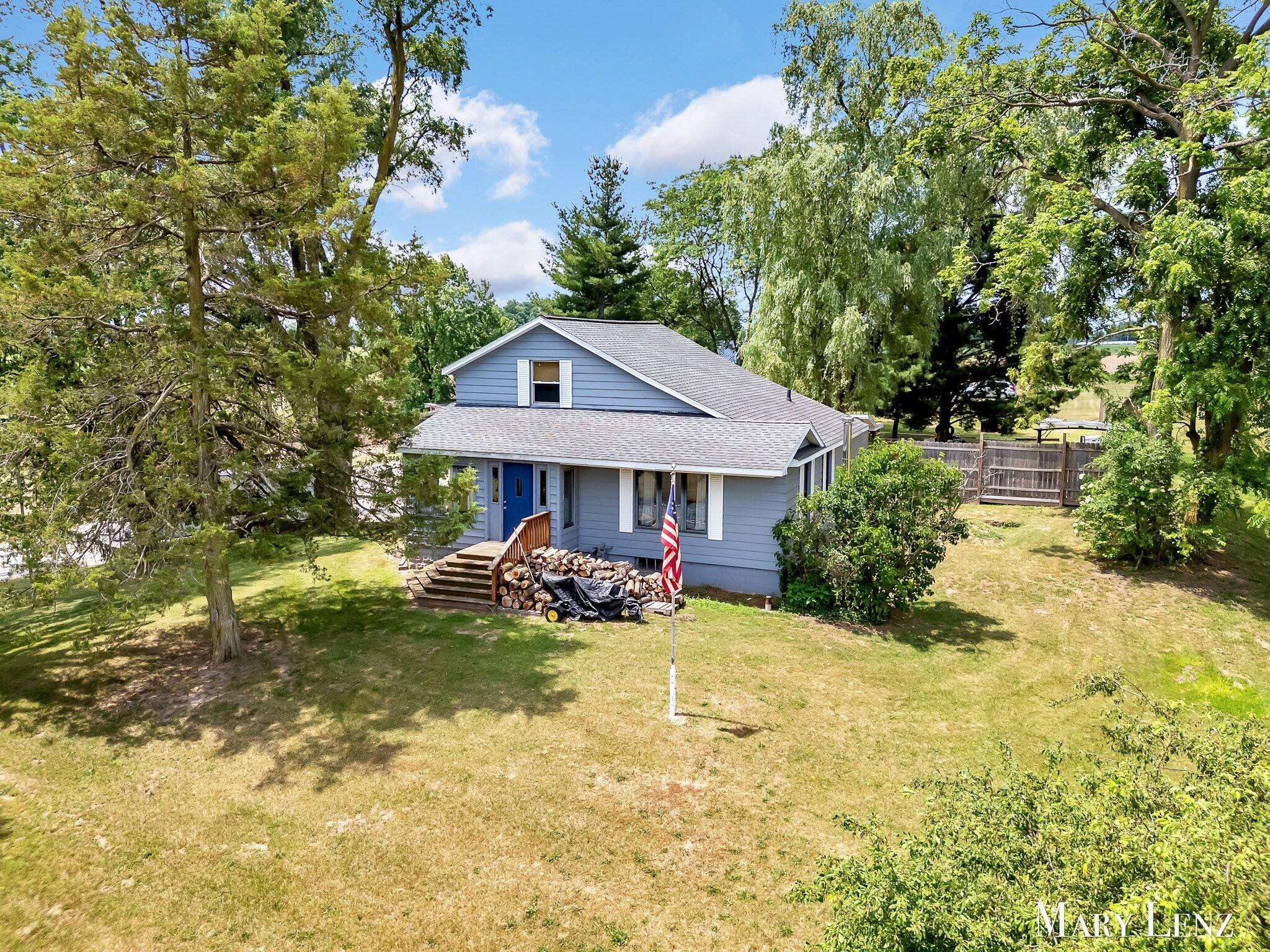 Comstock Park, MI 49321,5537 Bristol NW Avenue