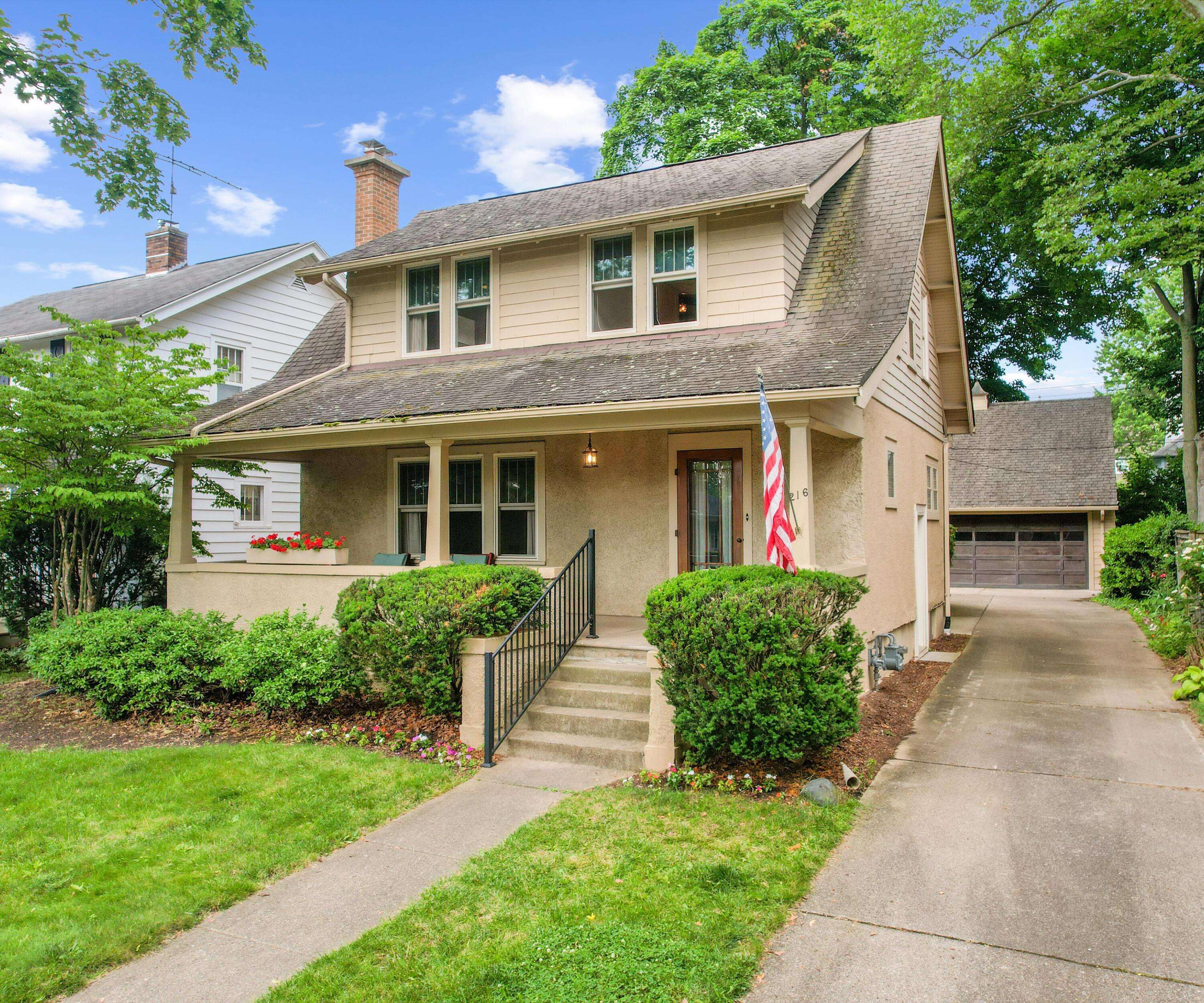 Ann Arbor, MI 48103,216 Kenwood Avenue