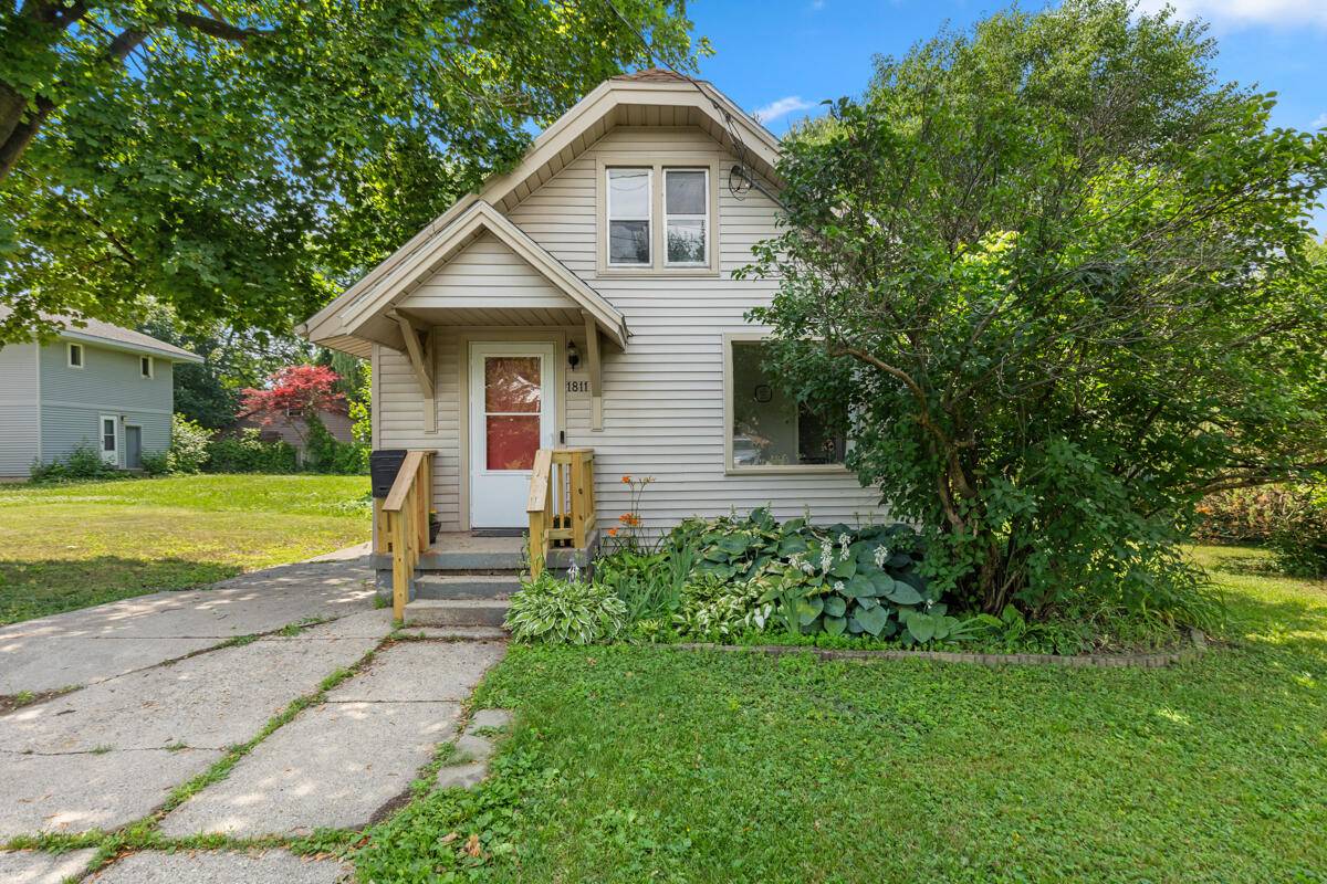 Lansing, MI 48906,1811 Vermont Avenue