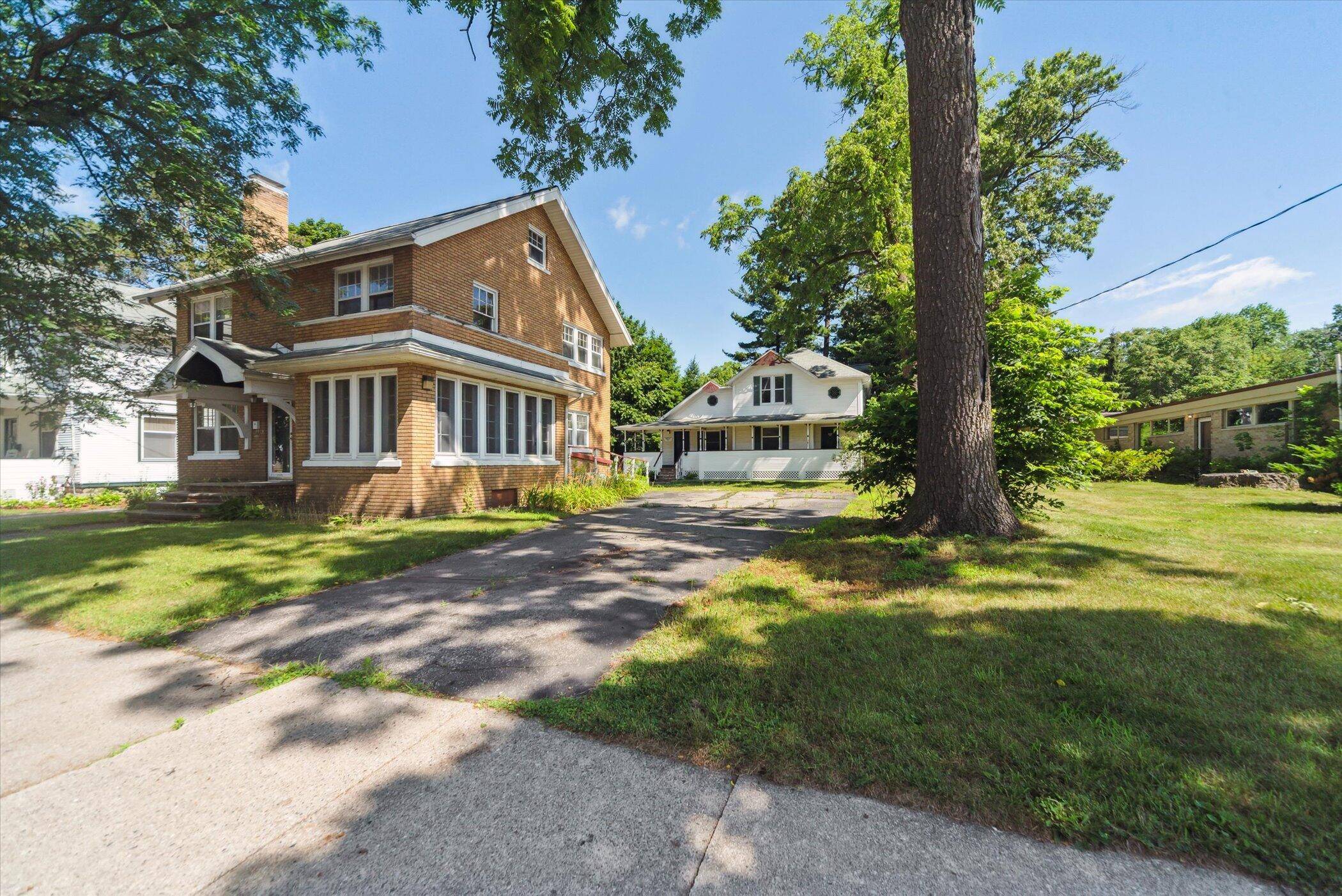 Jackson, MI 49201,728-730 W Franklin Street