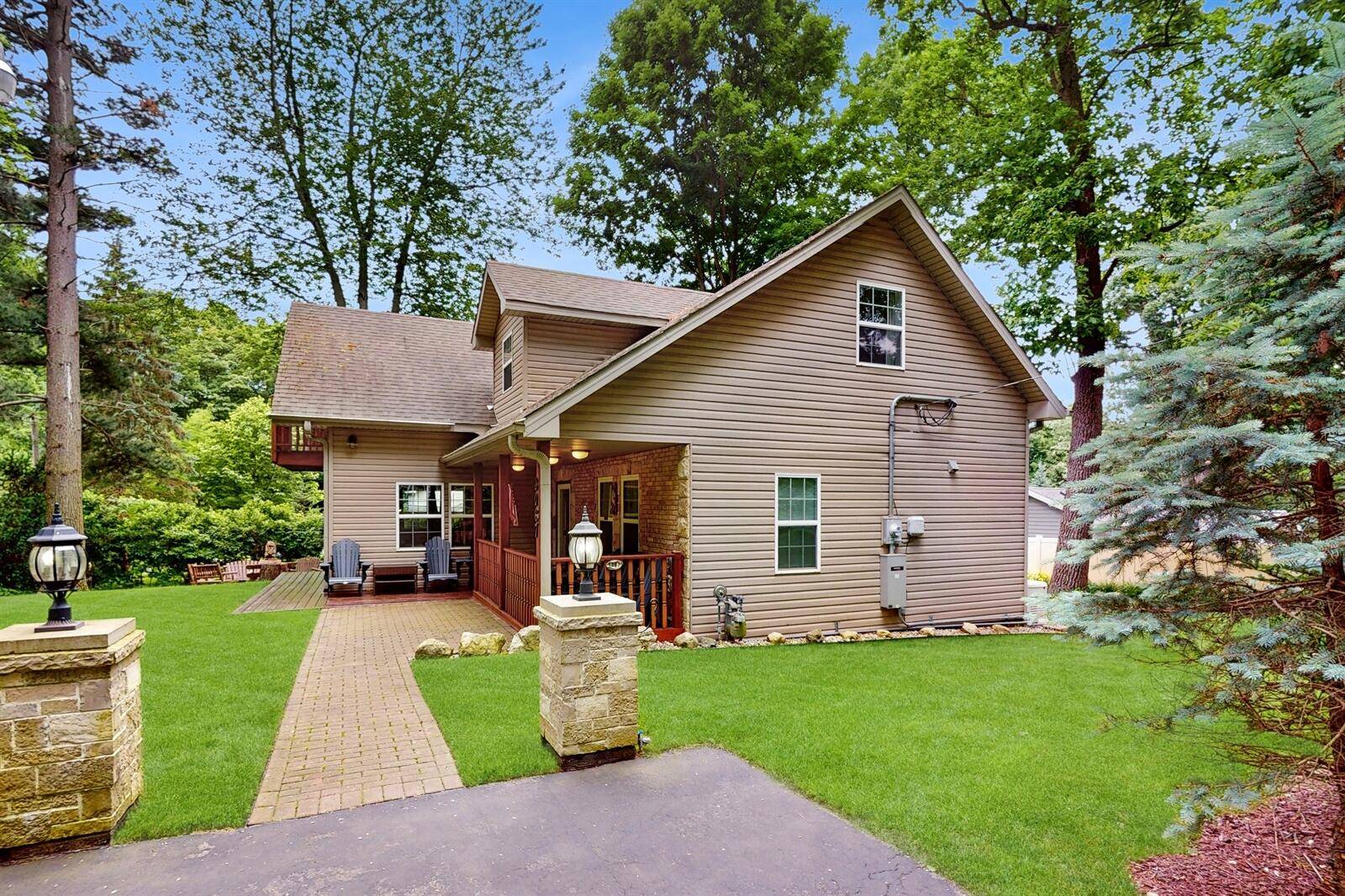 Coloma, MI 49038,3067 Birch Avenue