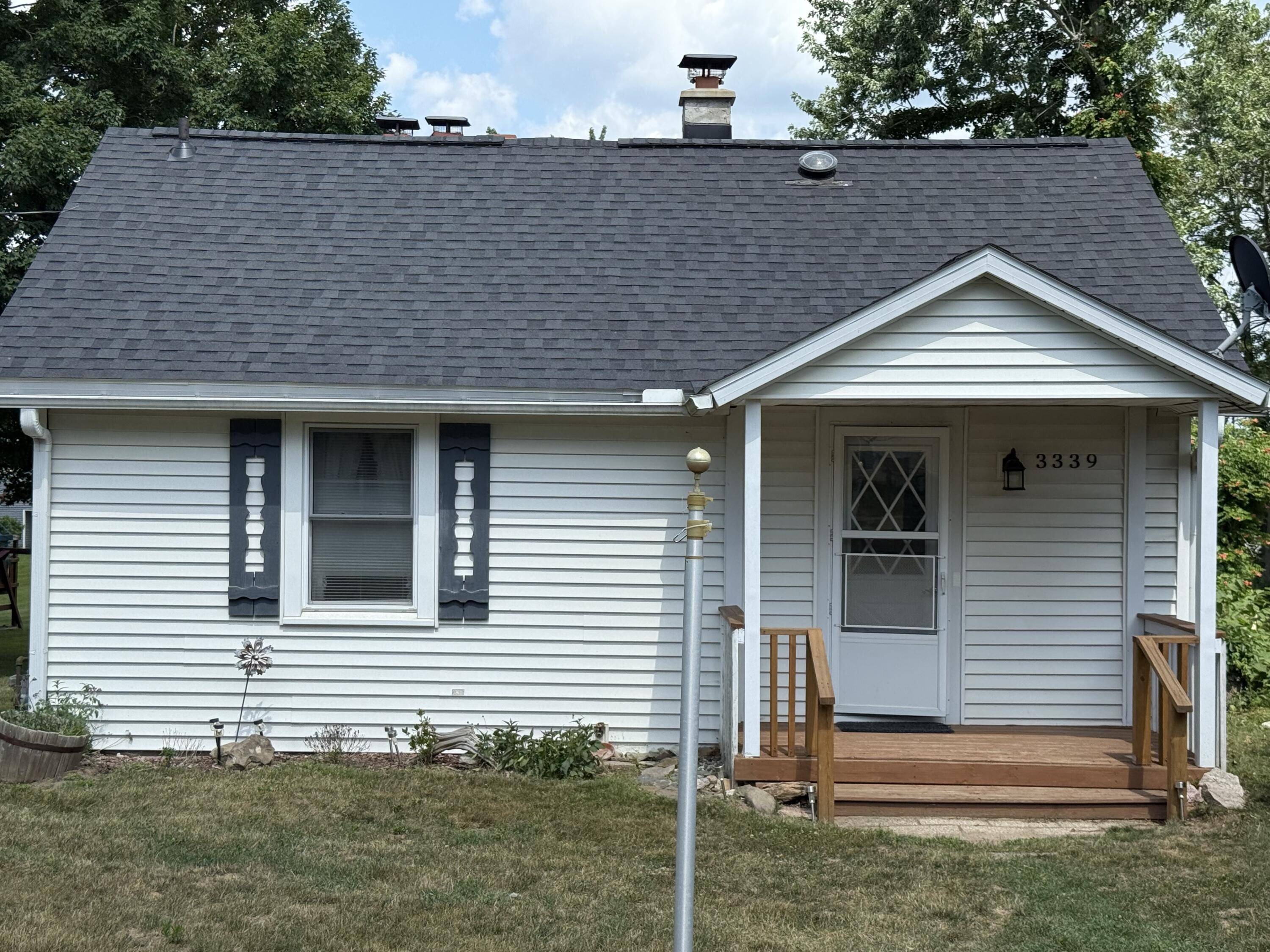 Allegan, MI 49010,3339 Dumont Lake dr Drive
