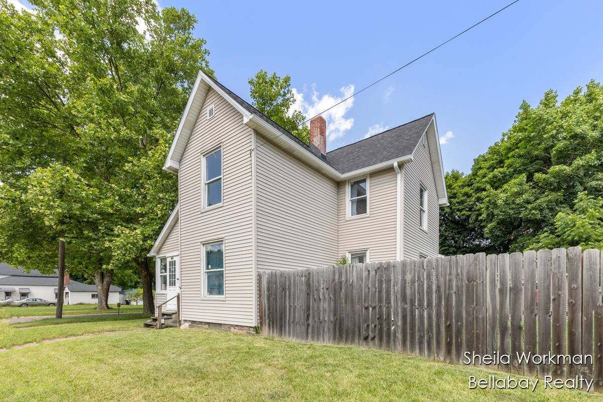 Hastings, MI 49058,803 S Hanover Street