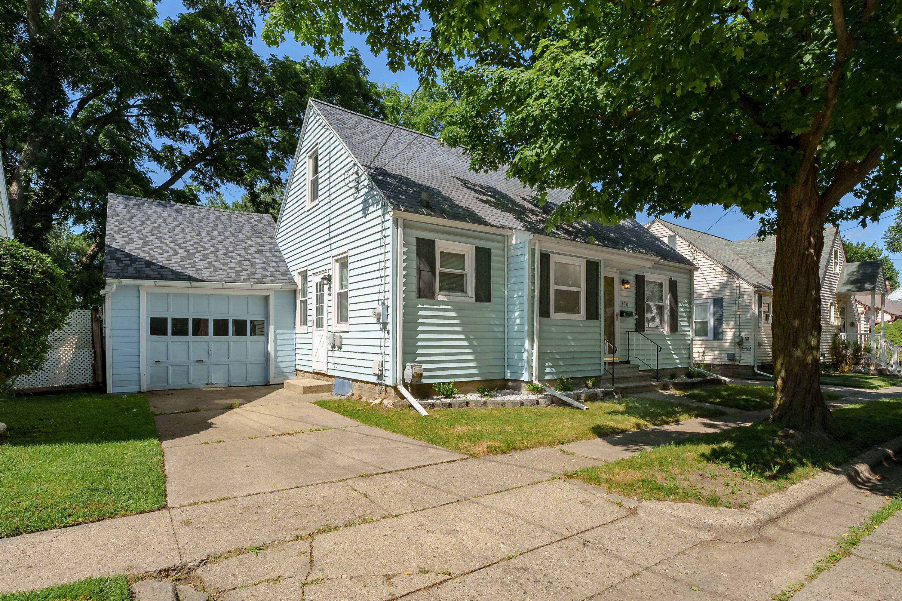 Kalamazoo, MI 49001,130 W Alcott Street