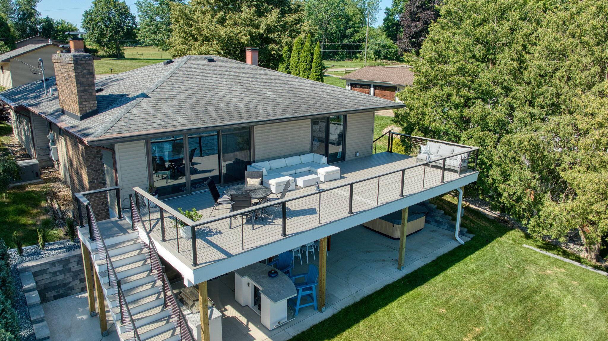 Clarklake, MI 49234,1756 Eagle Point Road