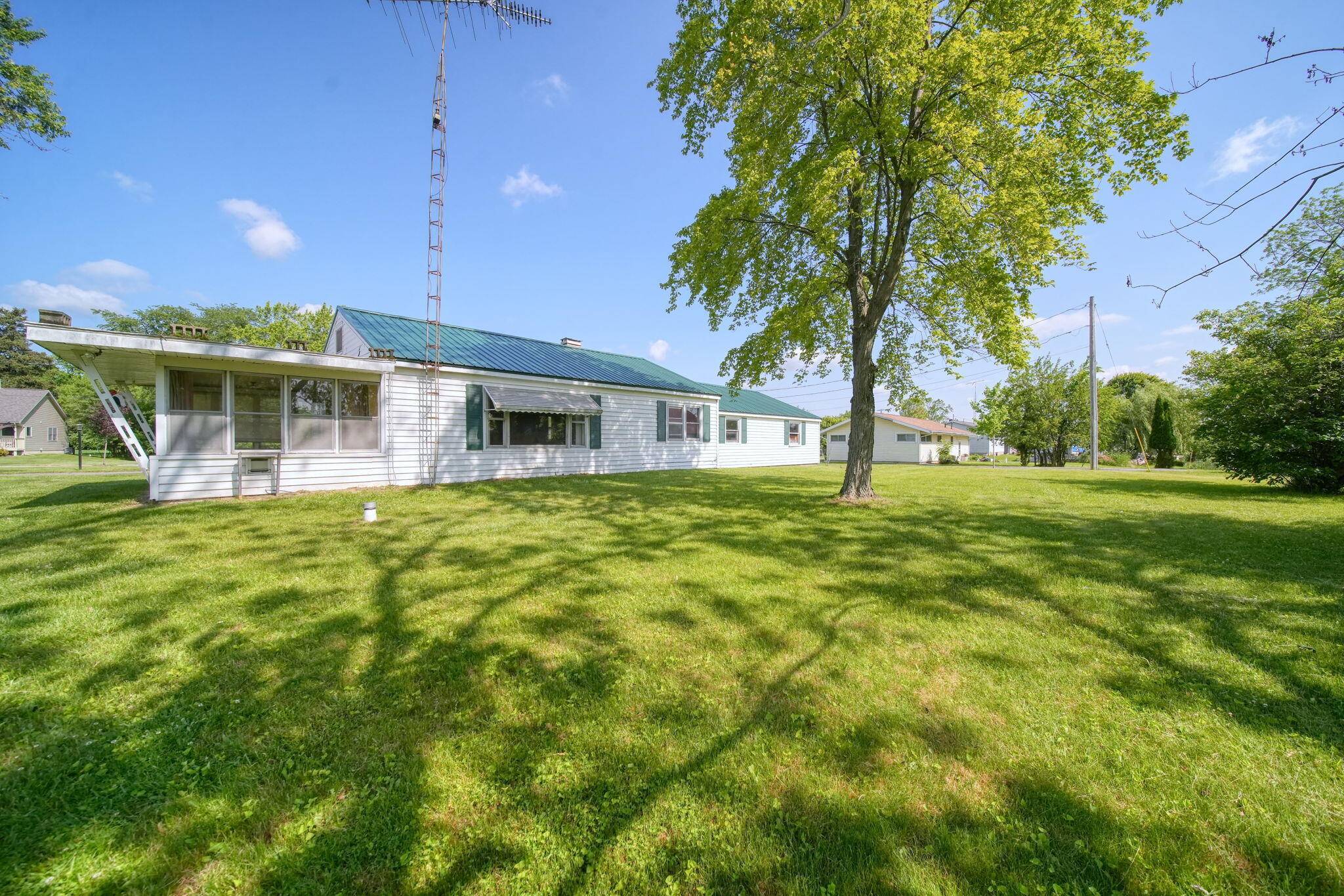 Jackson, MI 49201,8020 Greenes Drive
