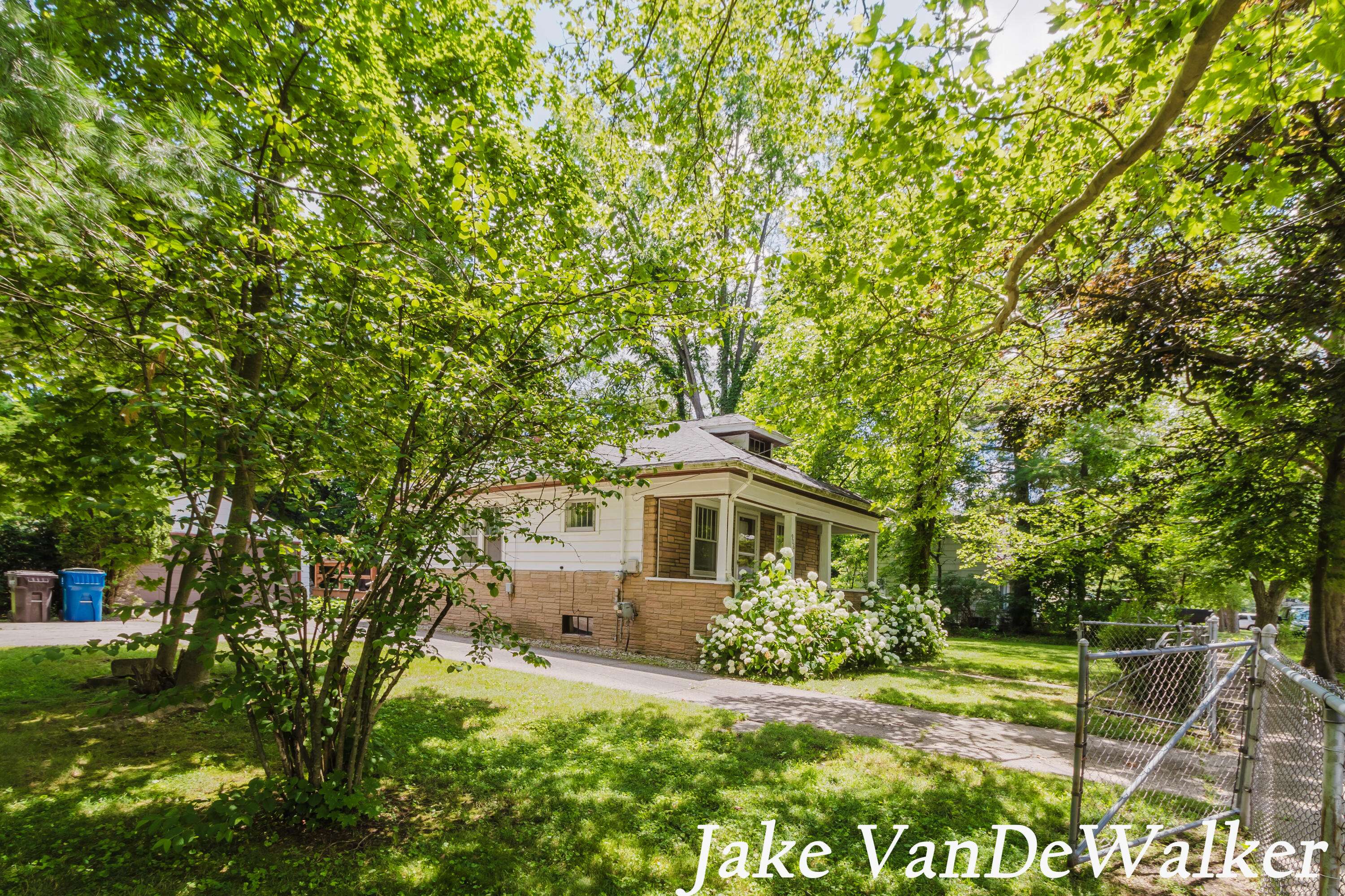 Kalamazoo, MI 49048,906 Arthur Avenue