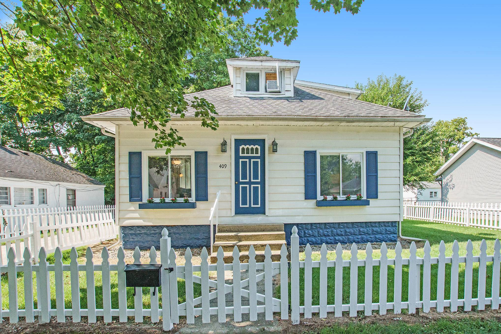 Berrien Springs, MI 49103,409 N Mechanic Street