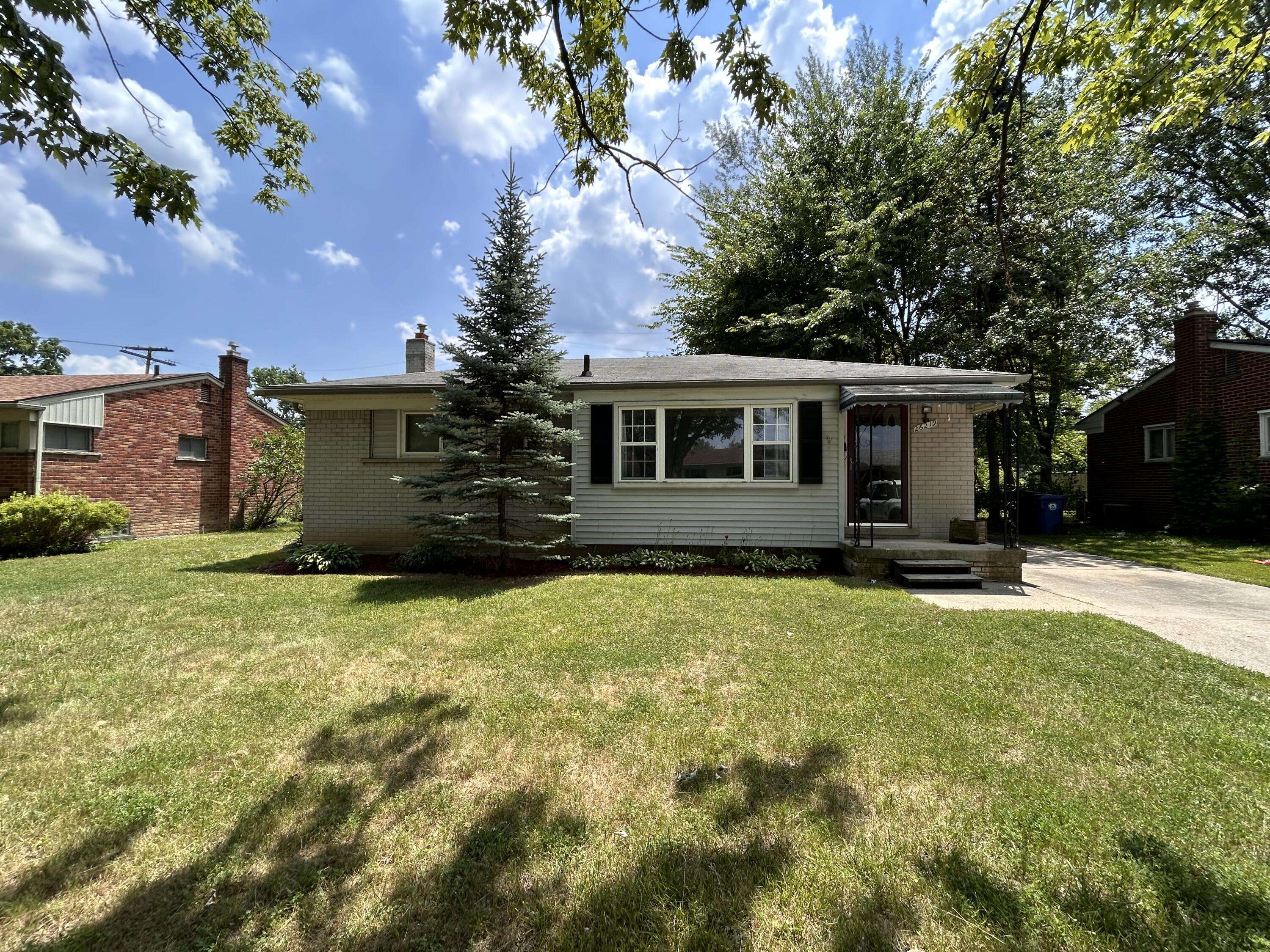 Redford, MI 48240,26219 Clarita Street