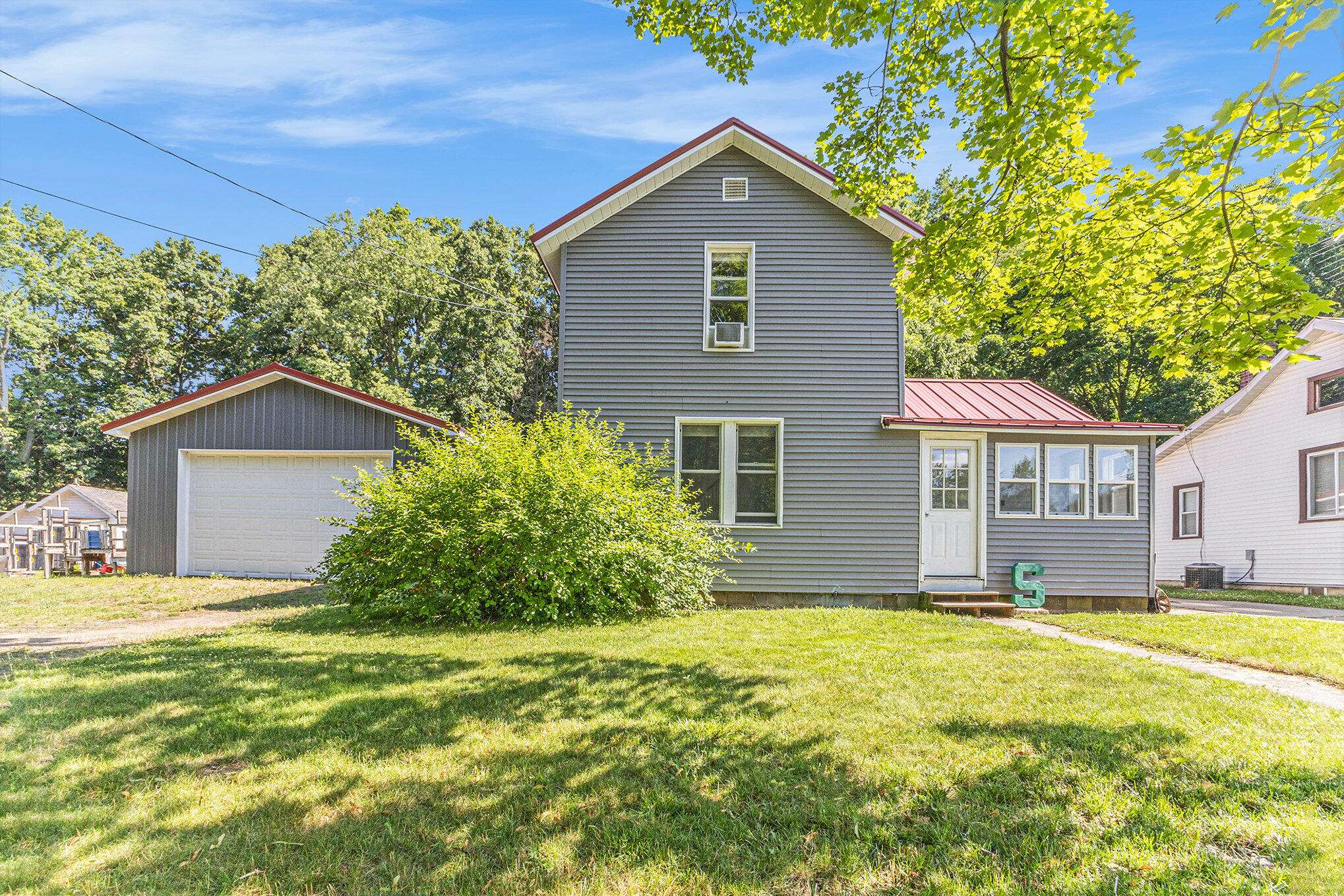 Hastings, MI 49058,617 E Thorn Street