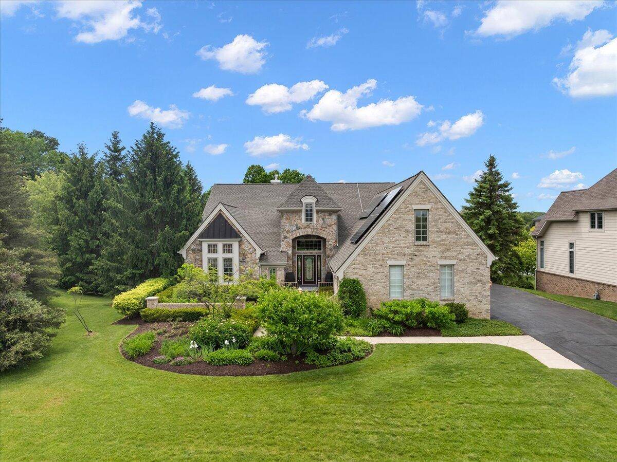 Ann Arbor, MI 48103,998 Eagle Avenue